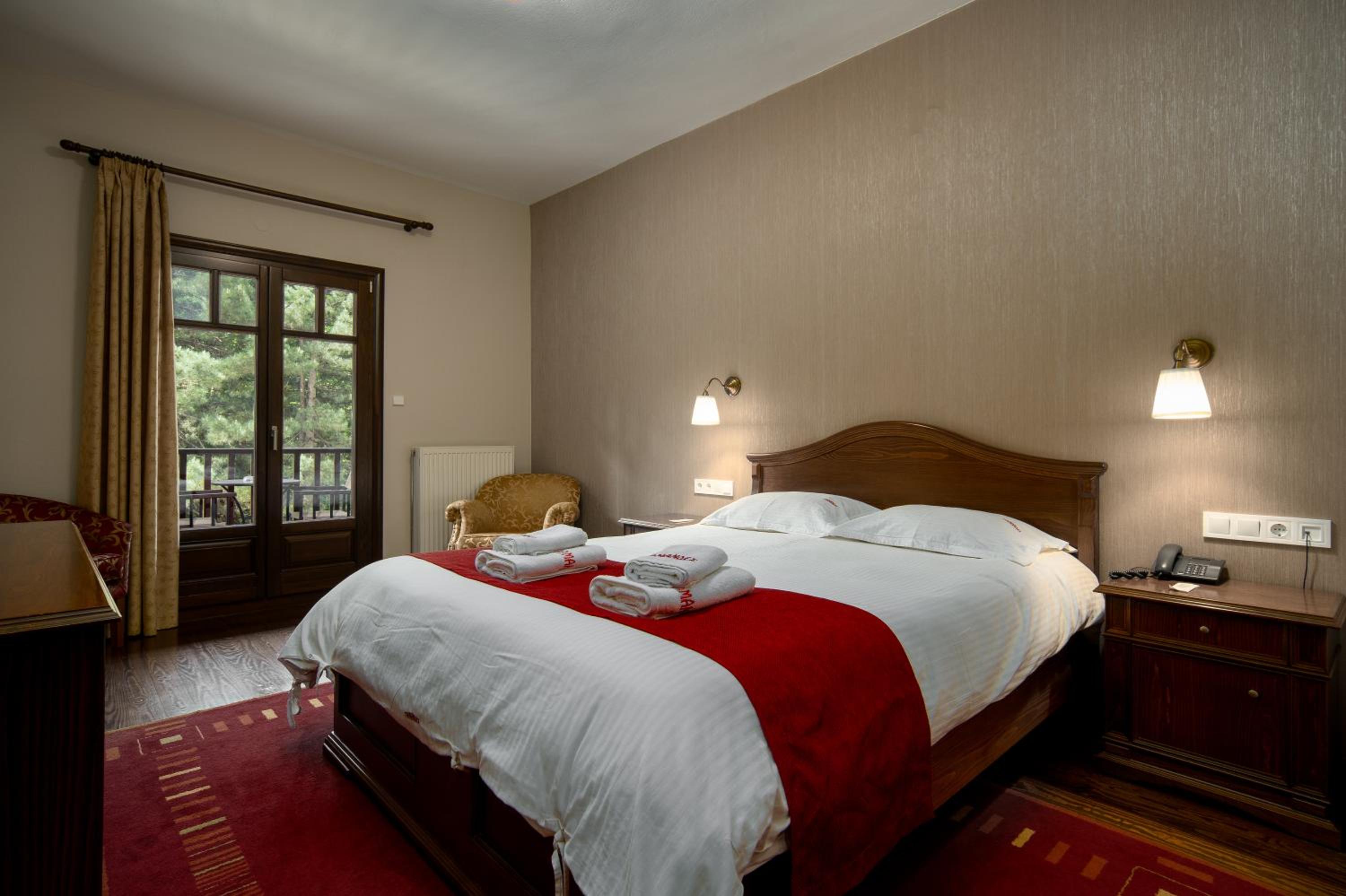 Standard Double or Twin Room photo 1