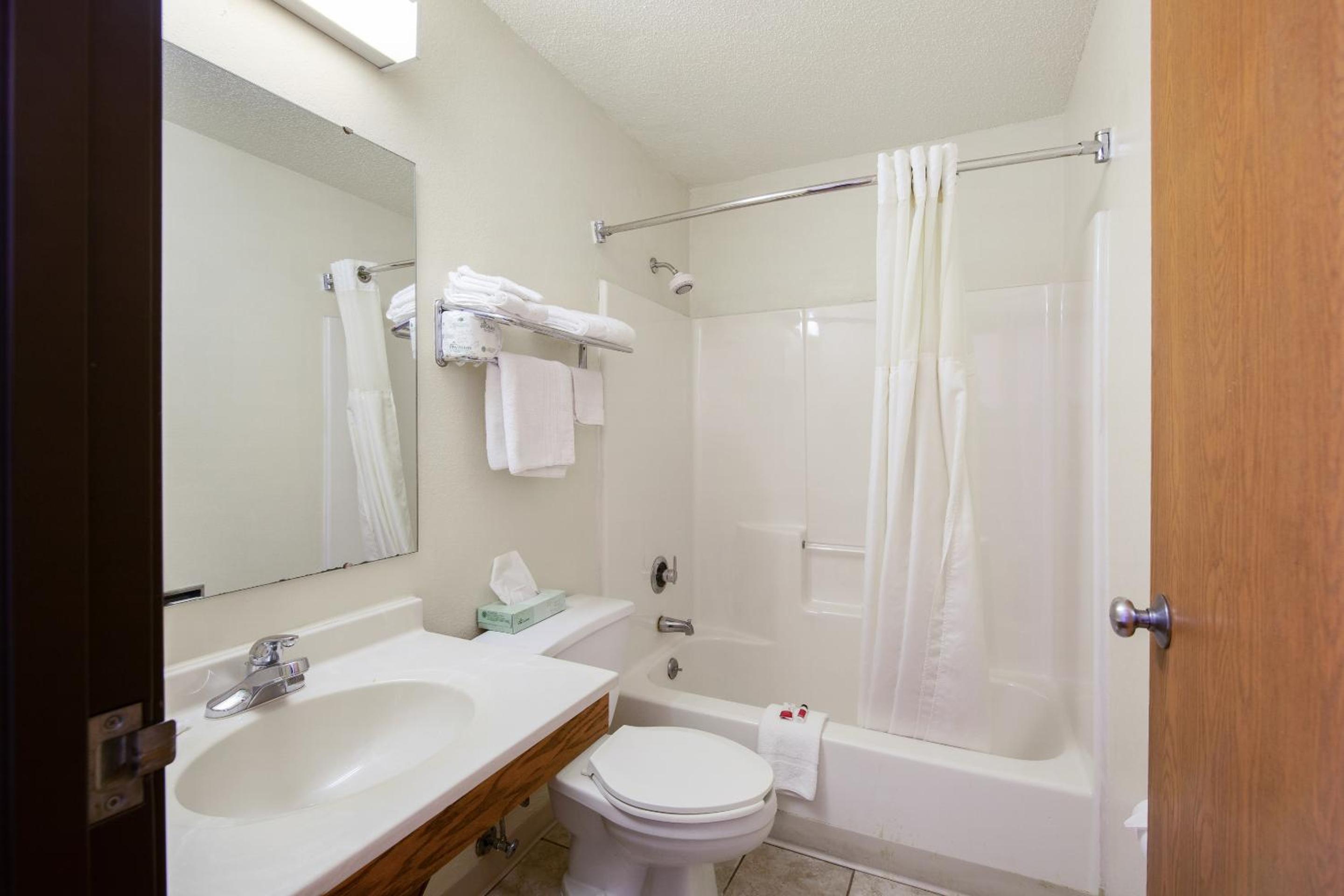 Suite Two Doubles - Photo 3