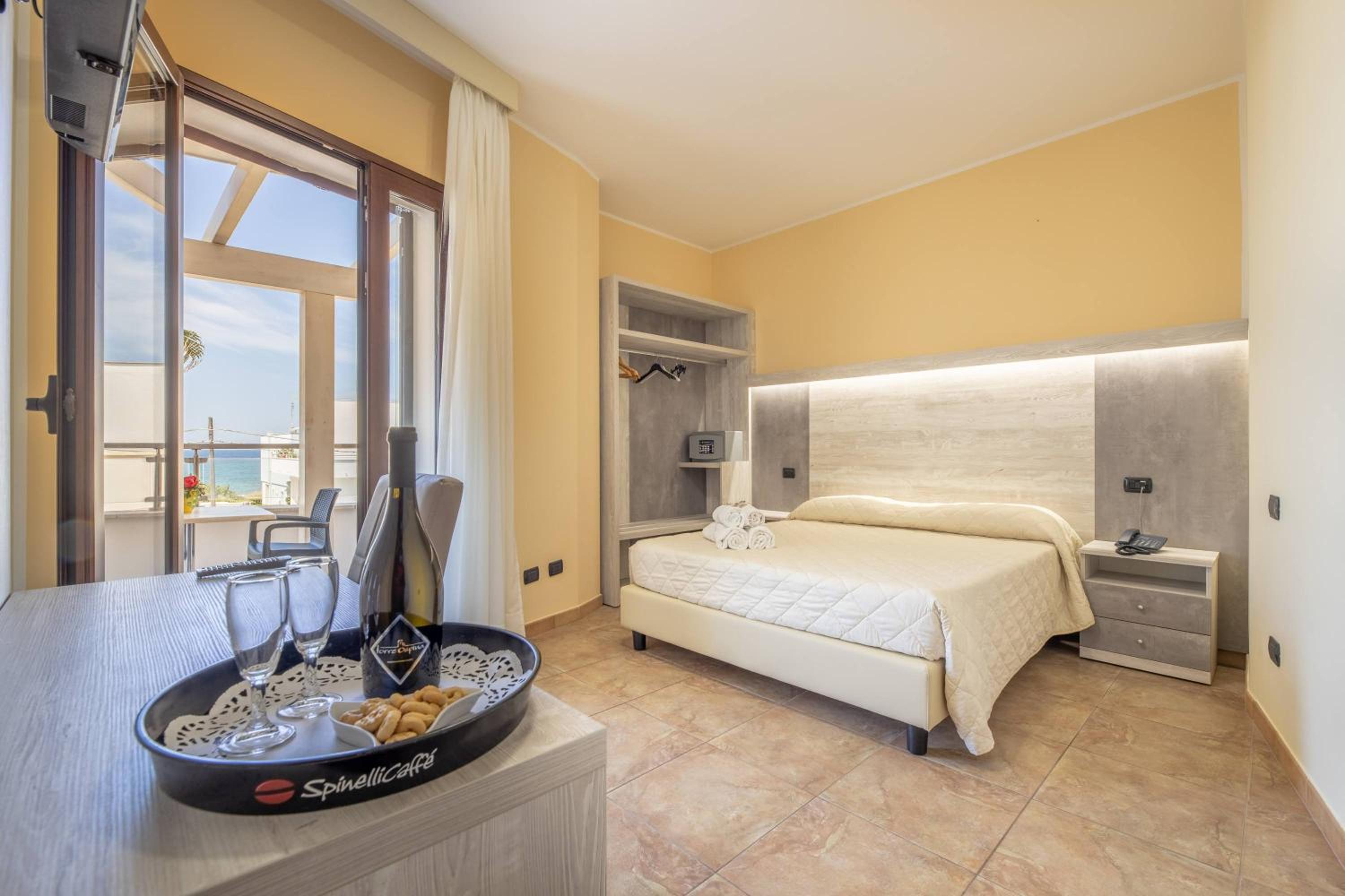 Double Room with Balcony and Sea View