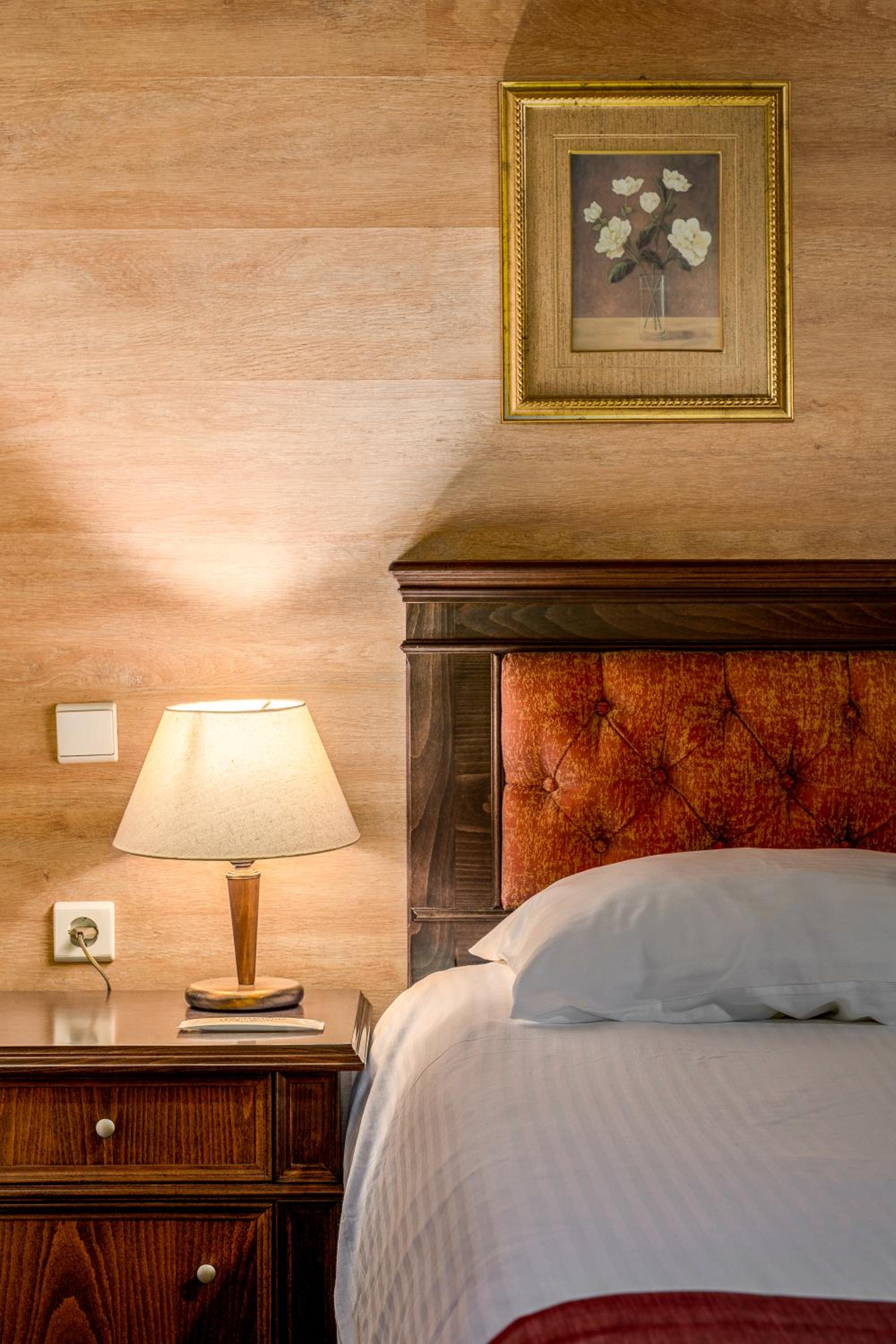 Standard Double or Twin Room photo 3