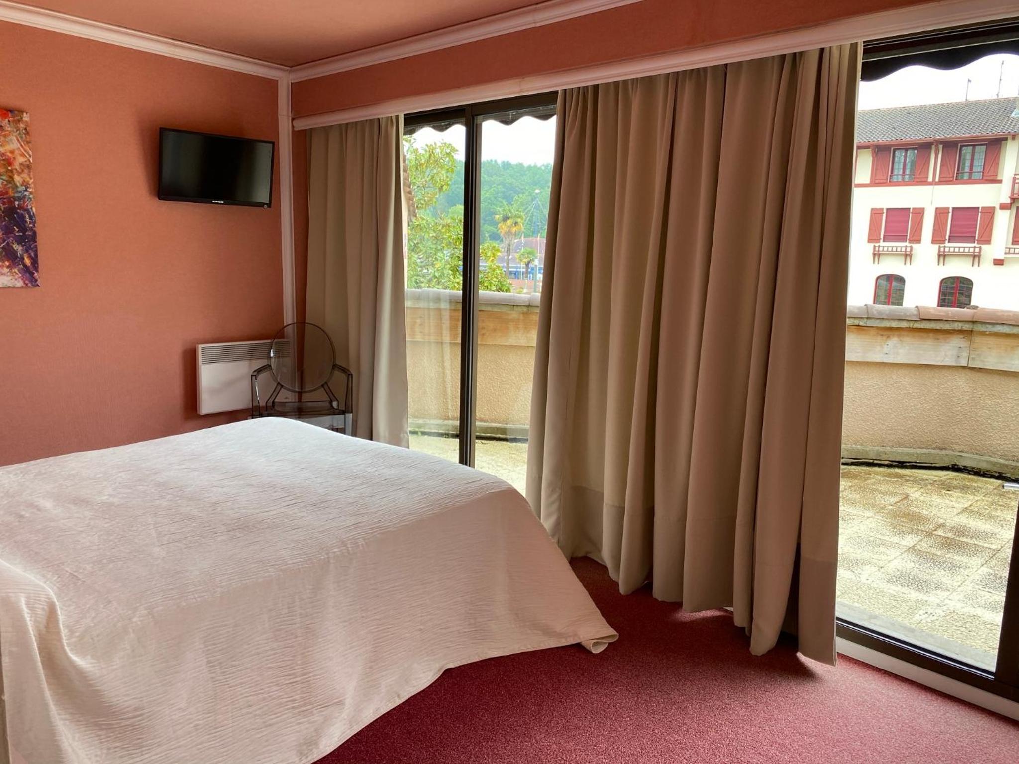 Double Room with Terrace - Photo 1