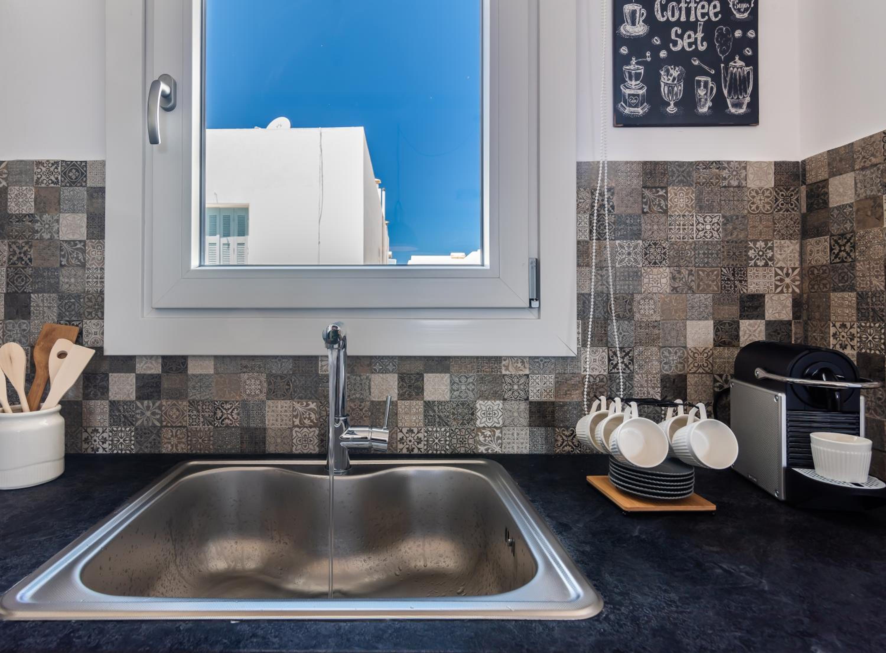 Deluxe Apartment with Sea View  photo 3