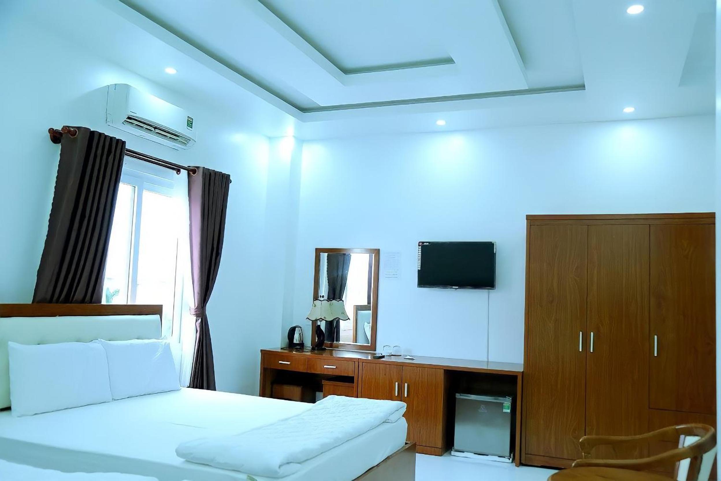 Double or Twin Room photo 3