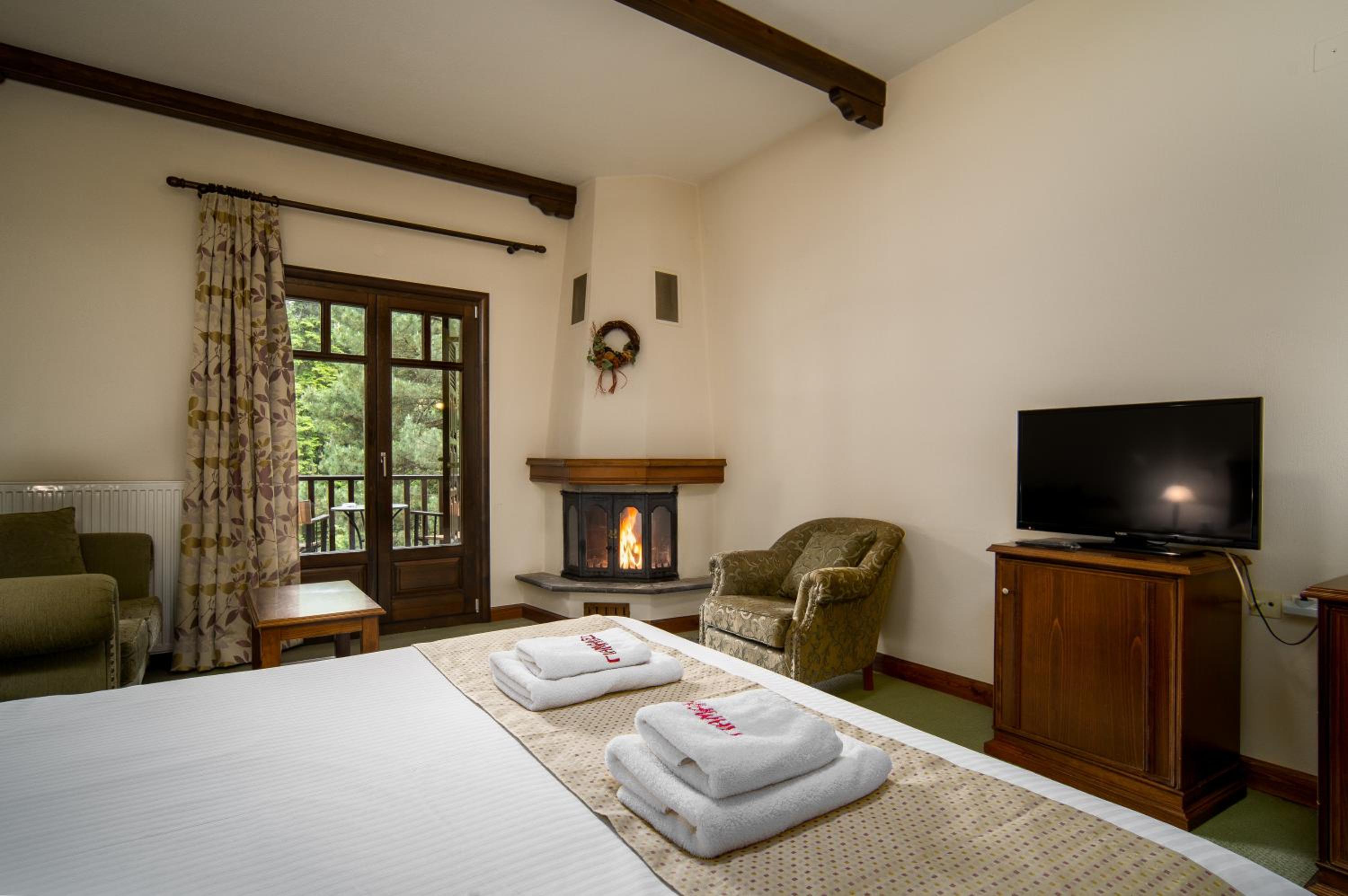Superior Triple Room with Fireplace photo 2