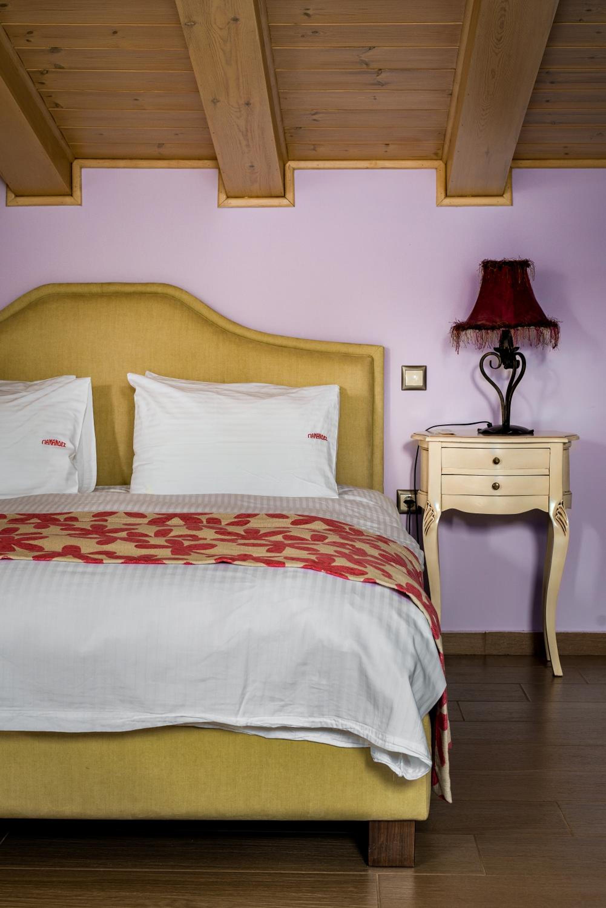 Attic Junior Suite with Fireplace and Spa Bath photo 3