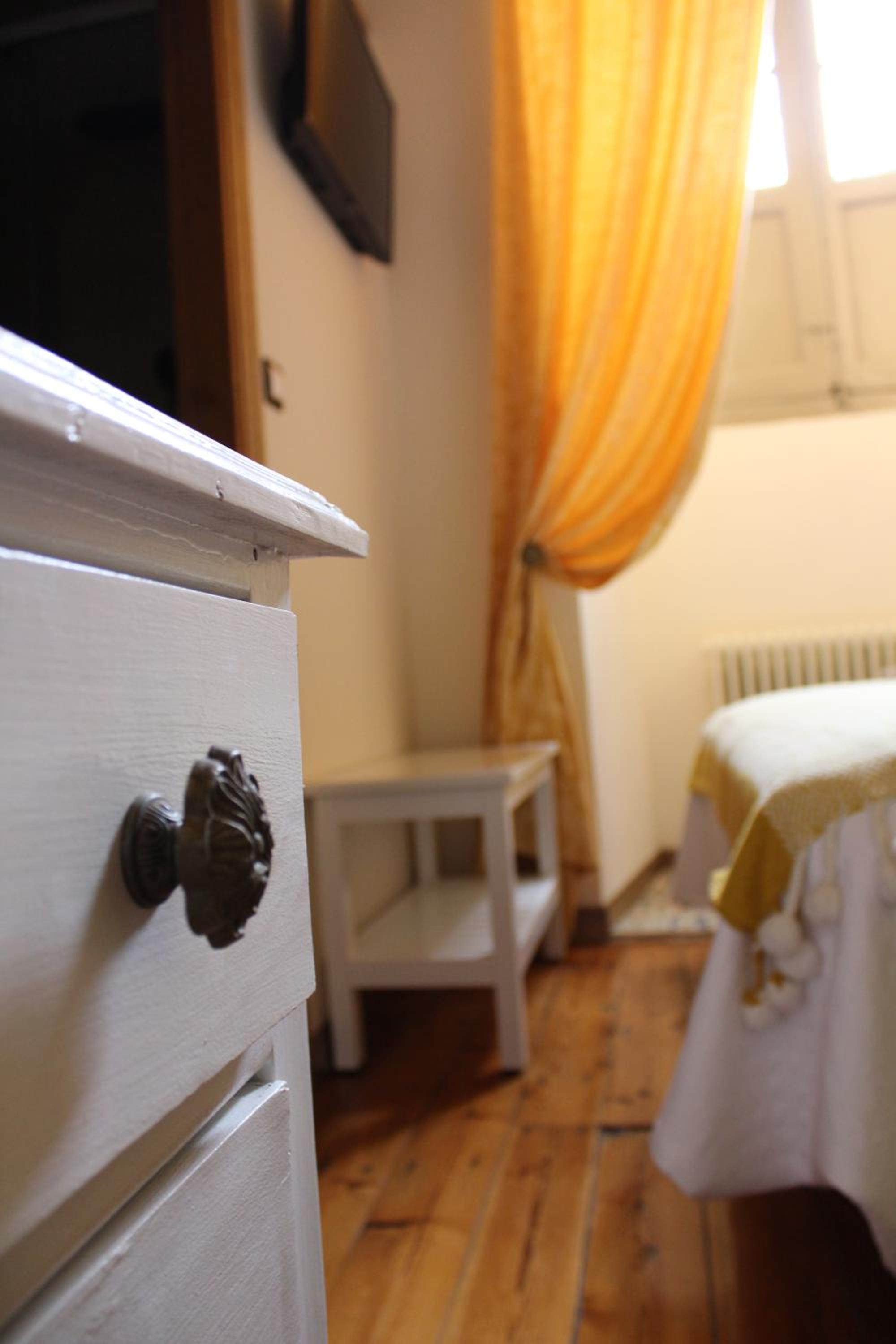 Deluxe Double Room with Shower photo 3