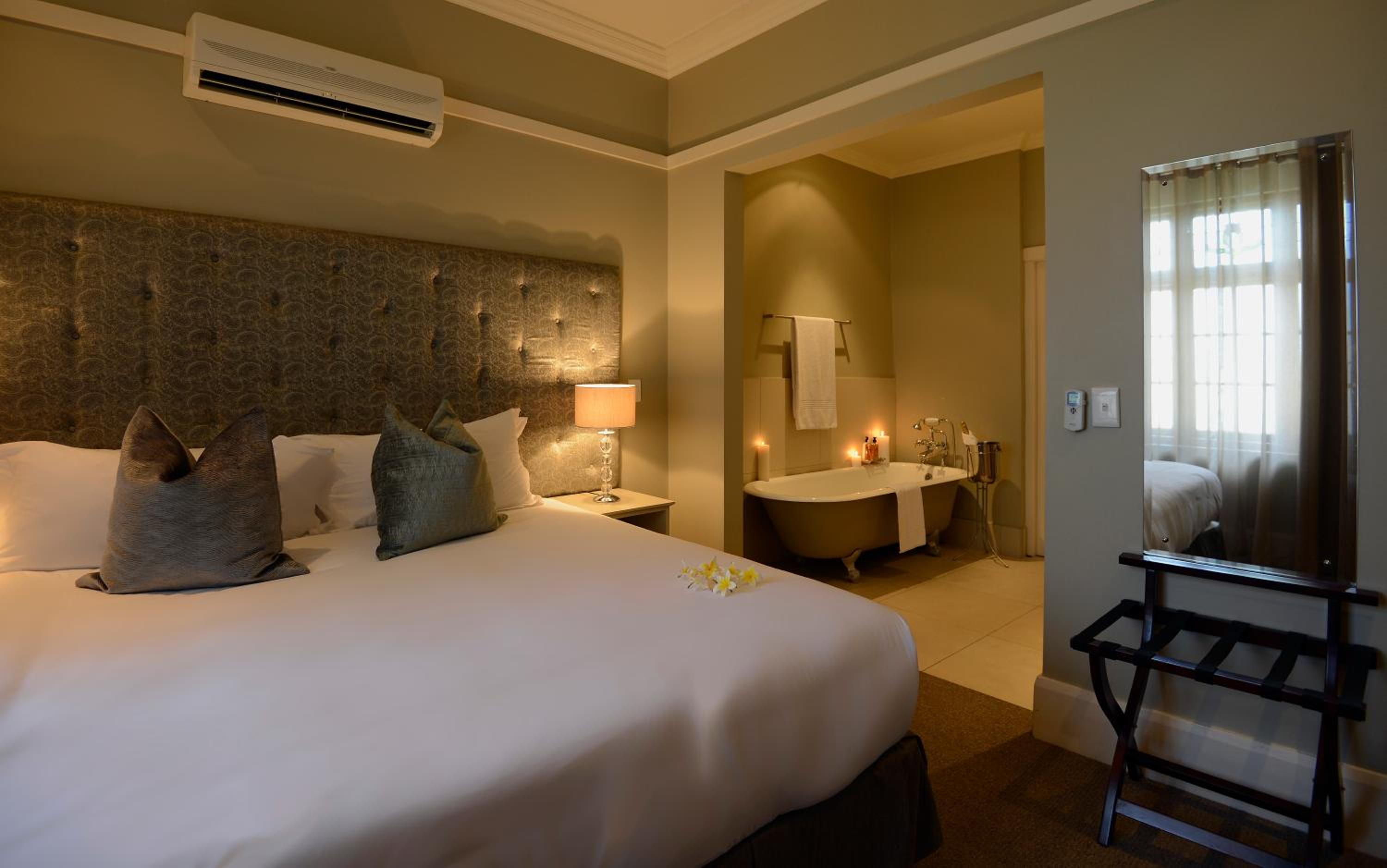 Superior Double and Twin Room - Photo 1