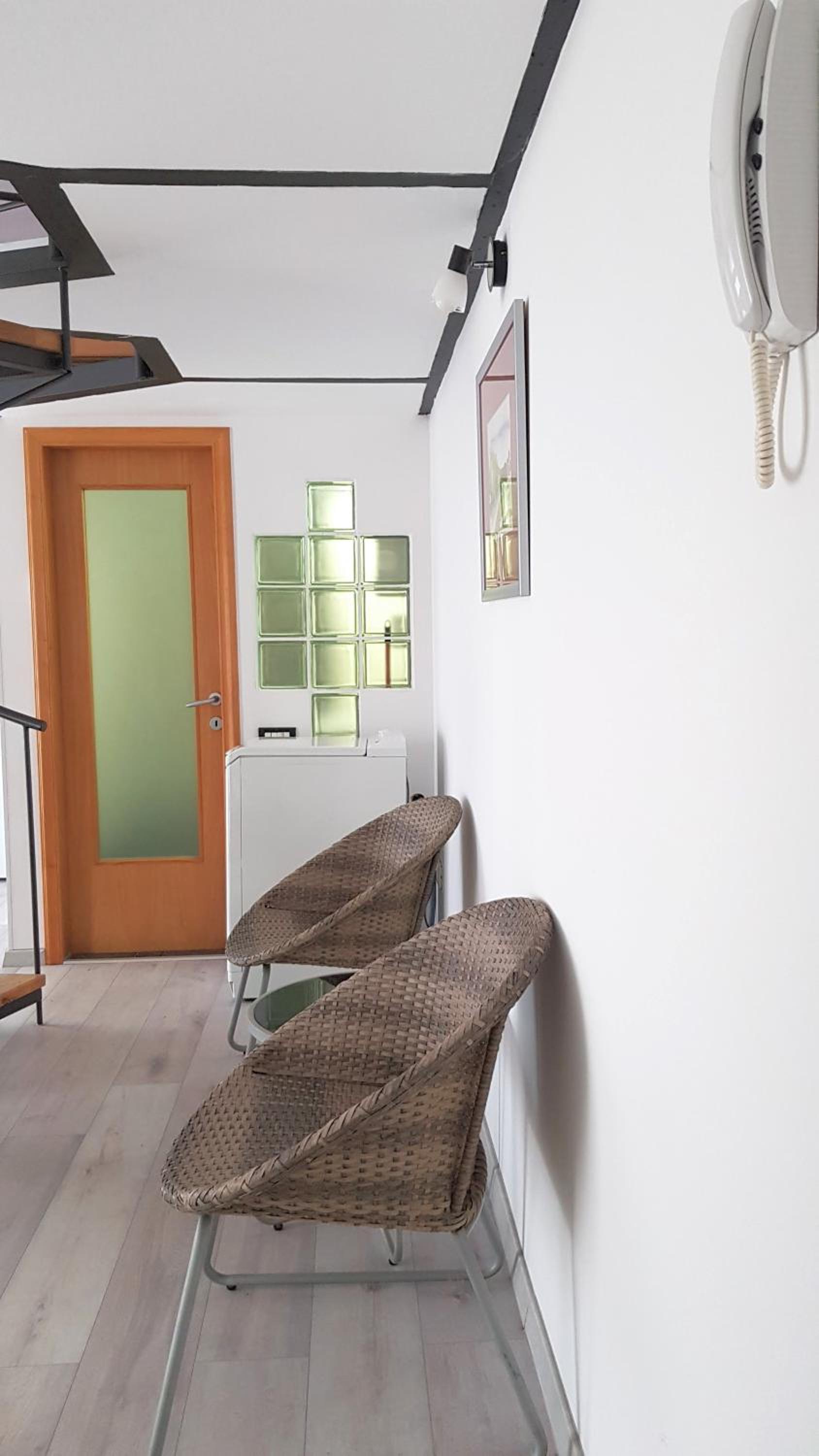 Studio Apartment - Photo 22