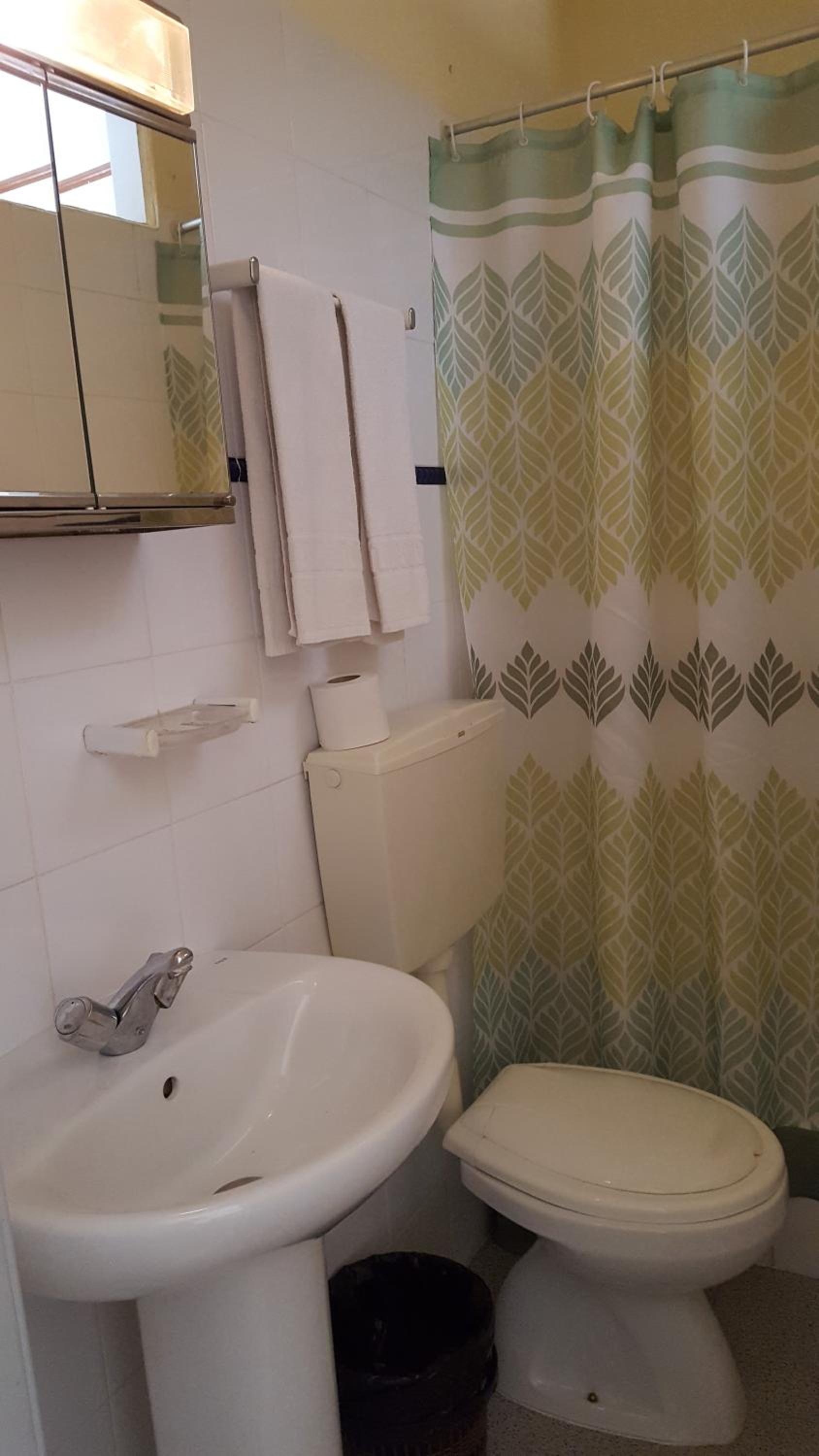 Double or Twin Room - Photo 7