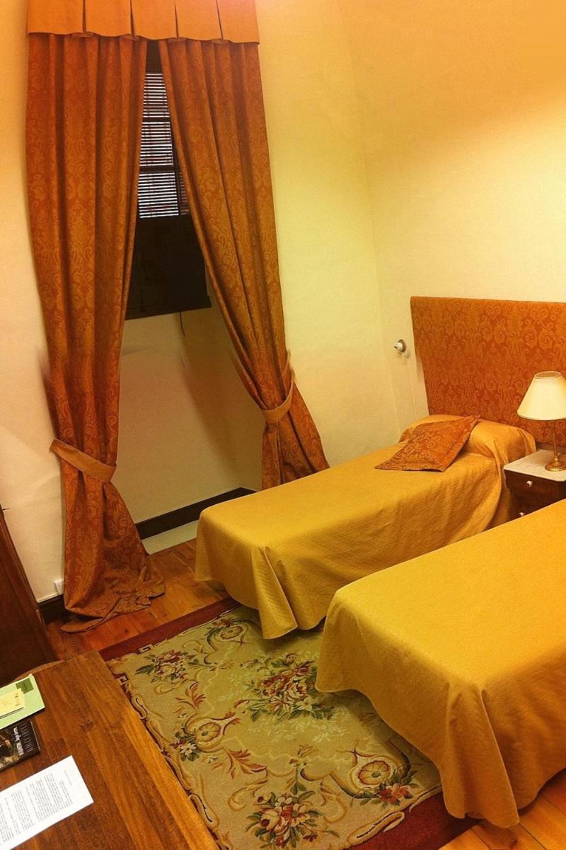 Deluxe Twin Room photo 3