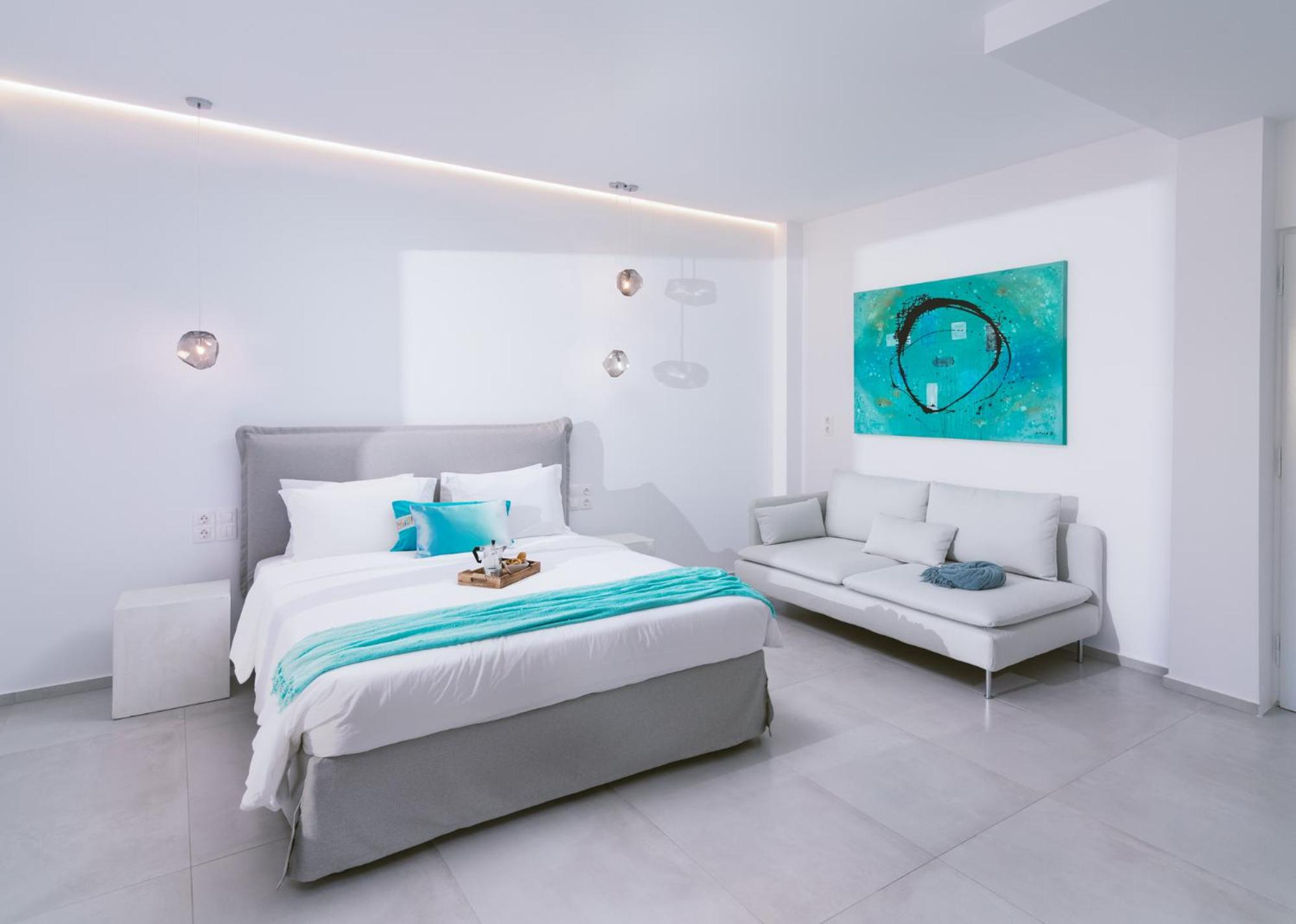 Deluxe King Suite - Photo 8