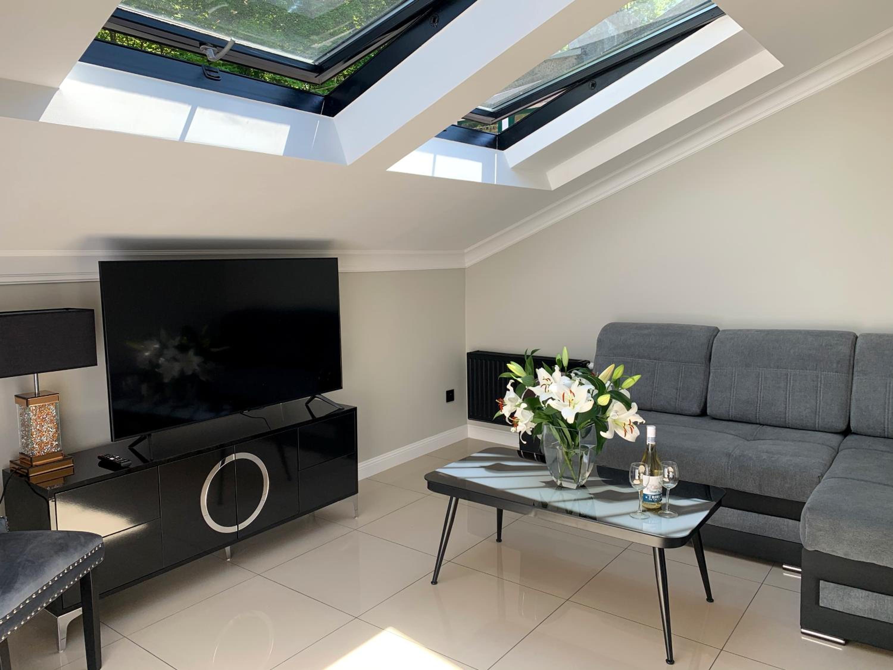 One-Bedroom Apartment - Photo 7