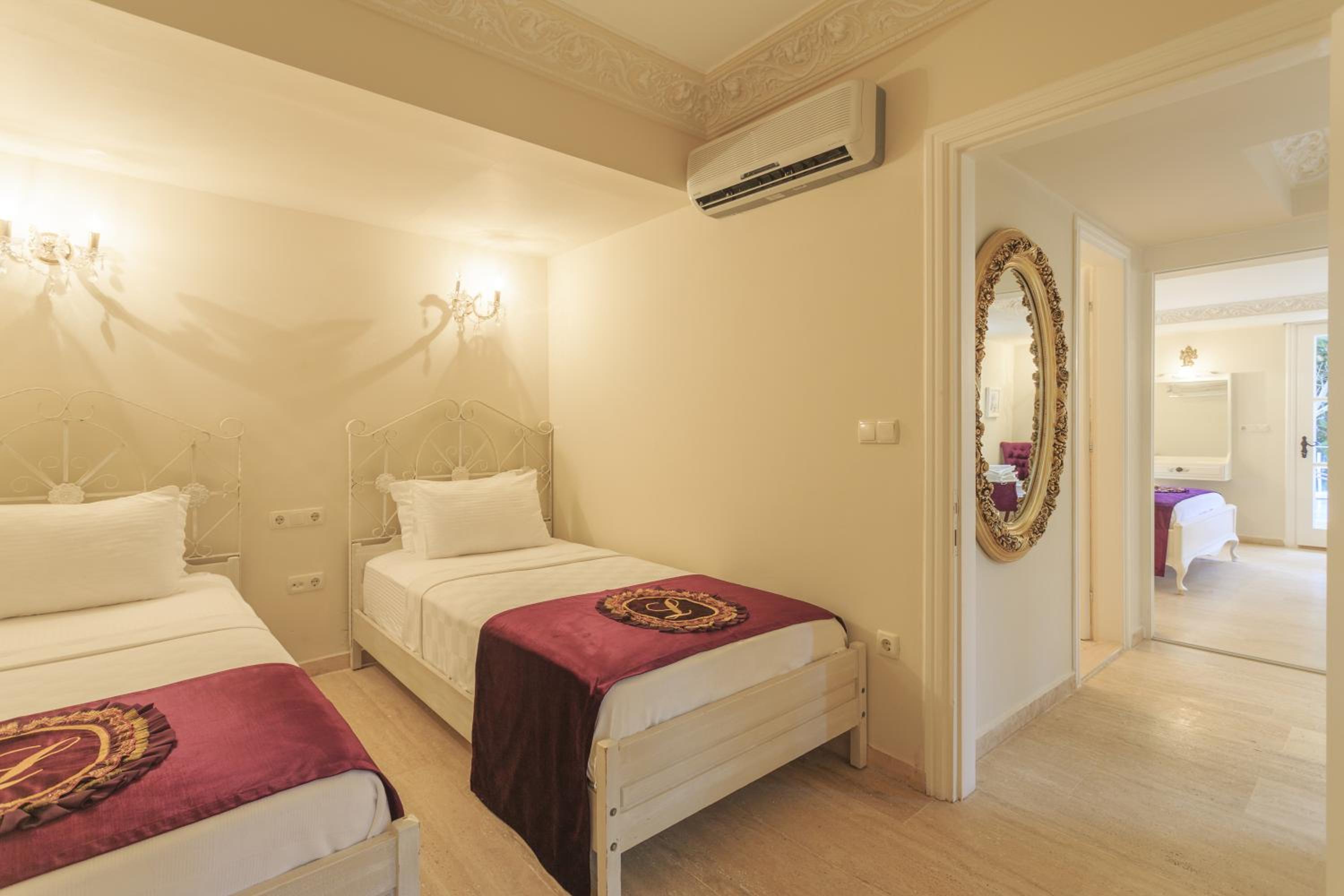 Two-Bedroom Suite - Photo 5