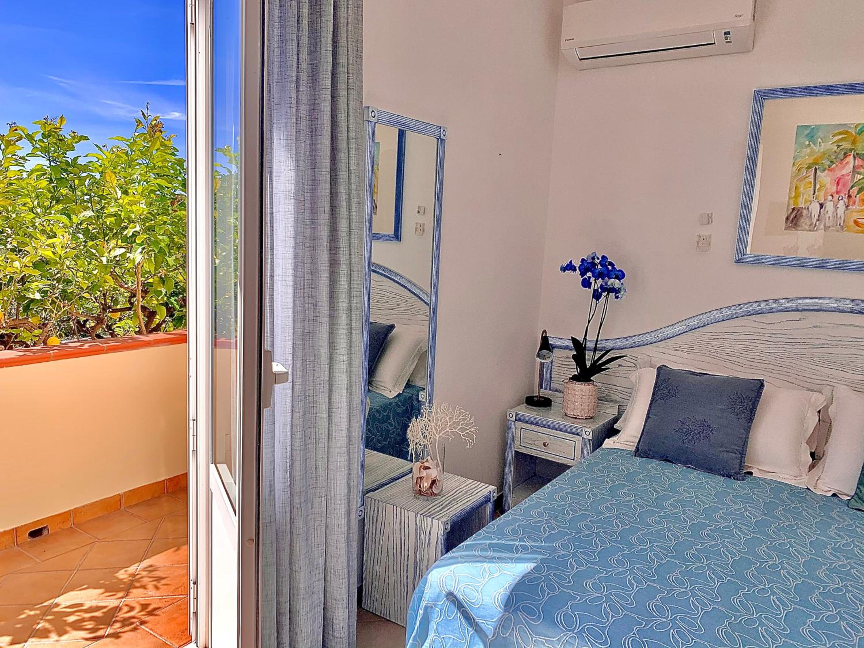 Double or Twin Room - Photo 4