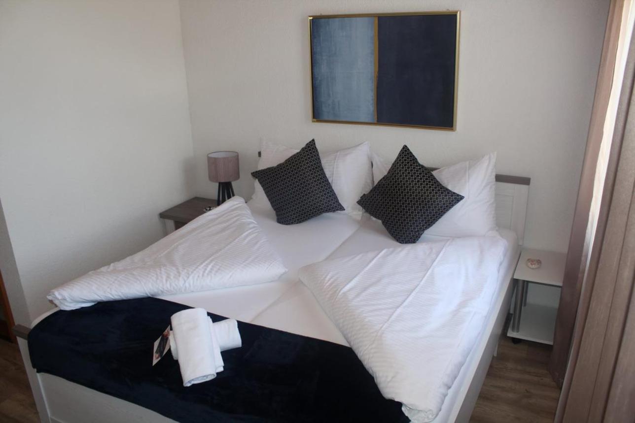 Double Room with Lake View - Photo 1