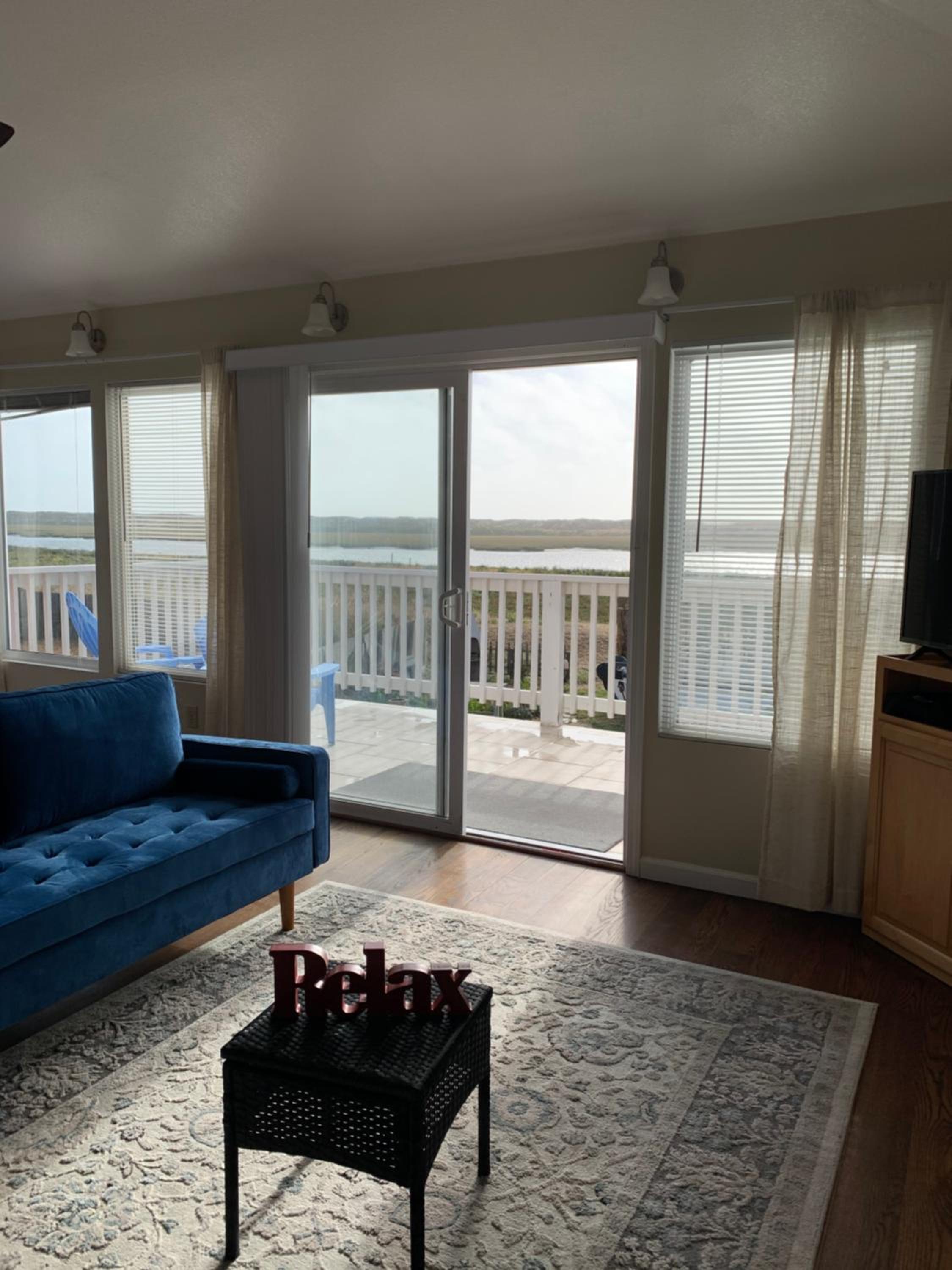 Apartment with Balcony photo 3