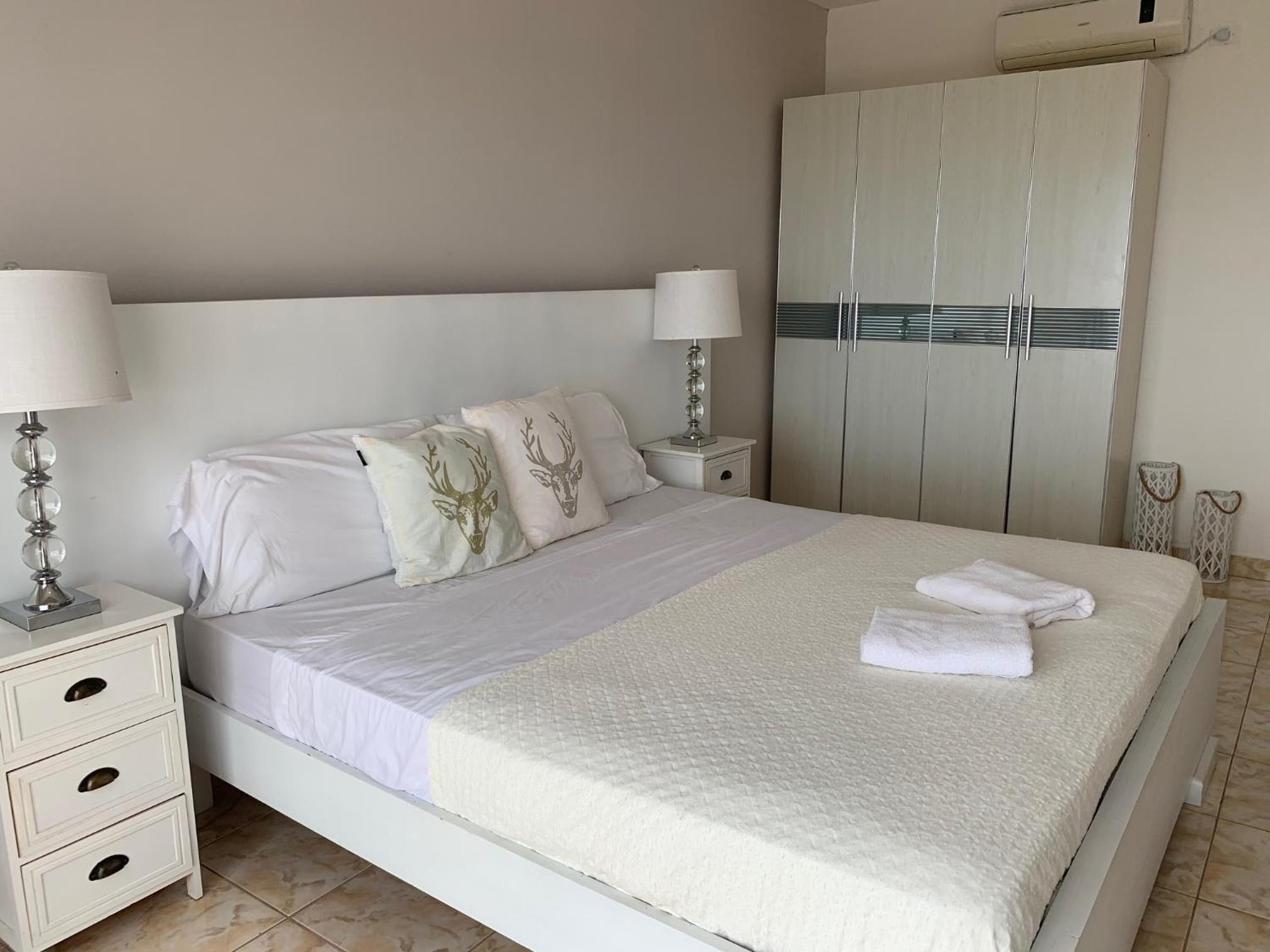 Deluxe Suite with Sea View photo 3