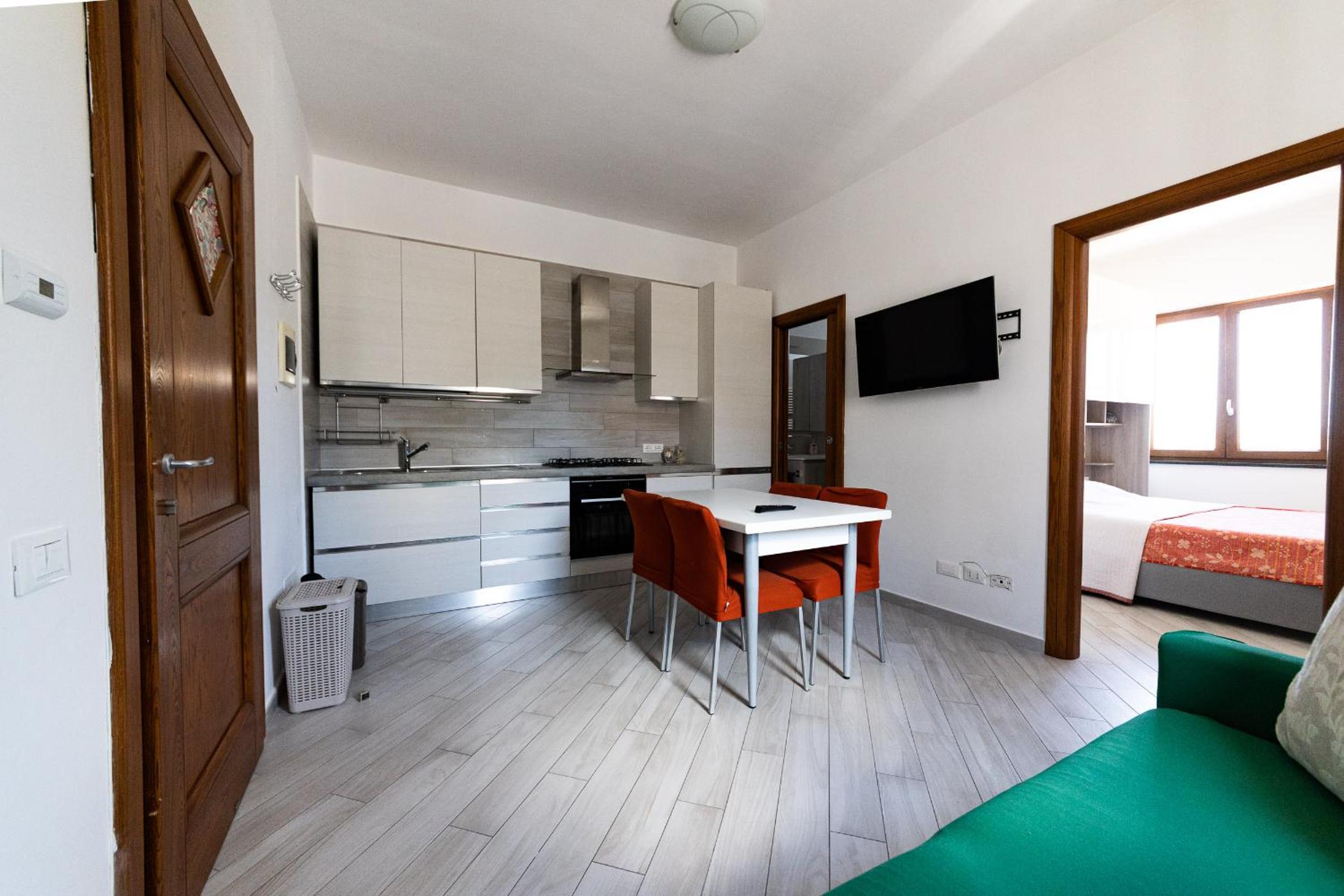 One-Bedroom Apartment