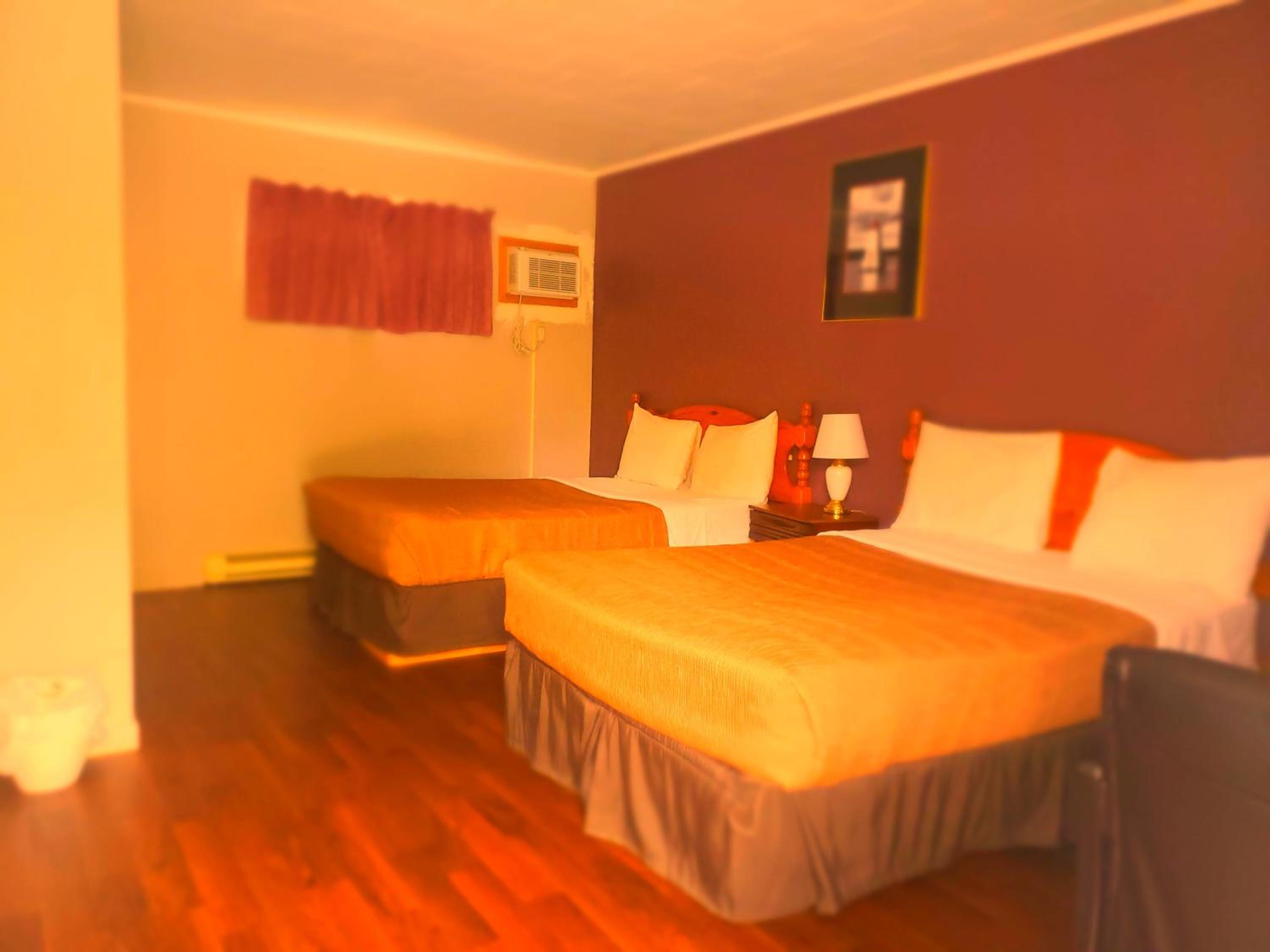 Double Room with Two Double Beds photo 1
