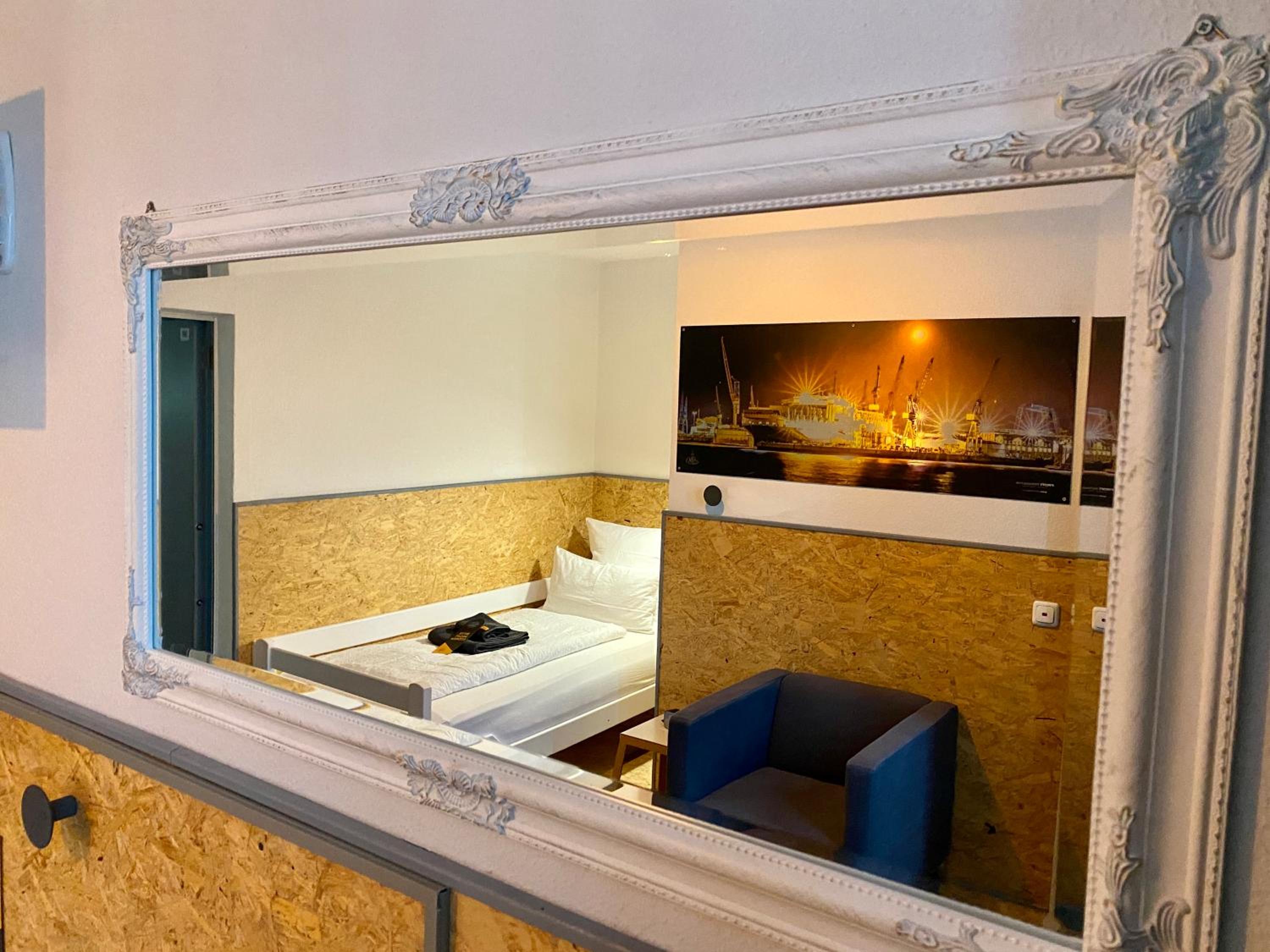Budget Single Room - Photo 4