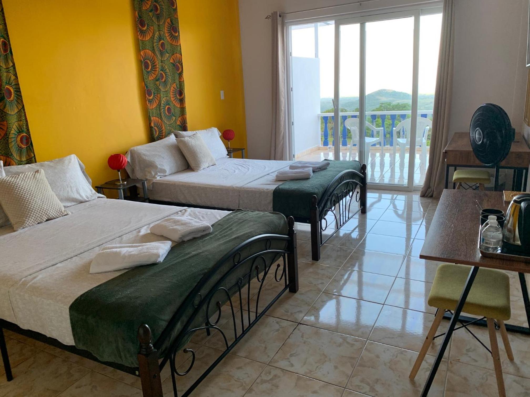 Deluxe Double Room with Balcony and Sea View photo 1