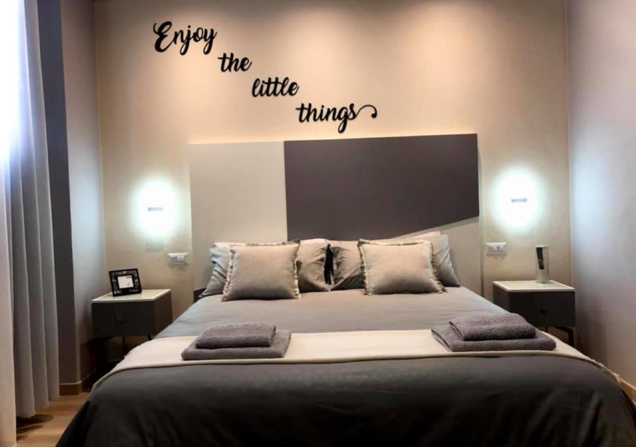 Double or Twin Room with Private Bathroom