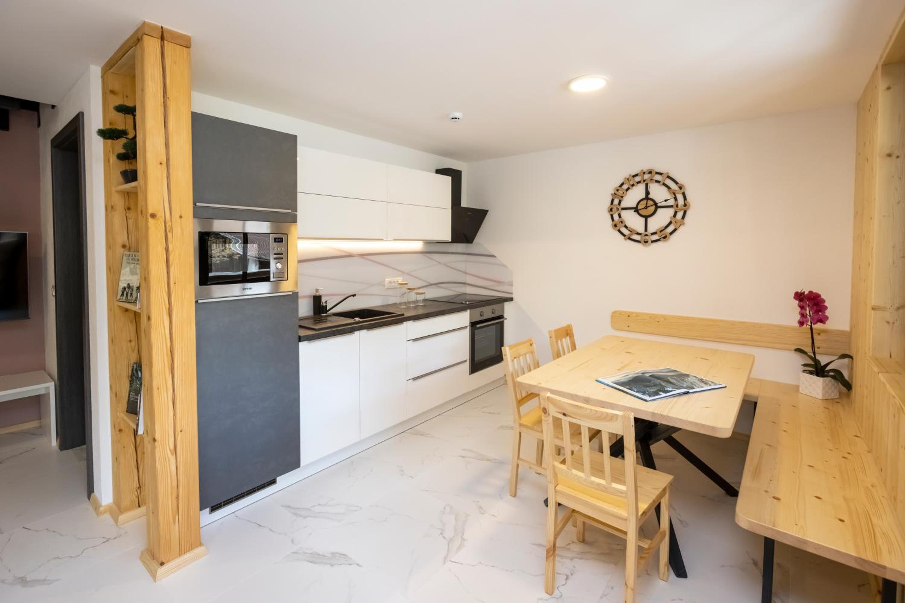 Two-Bedroom Apartment with Two Bathrooms