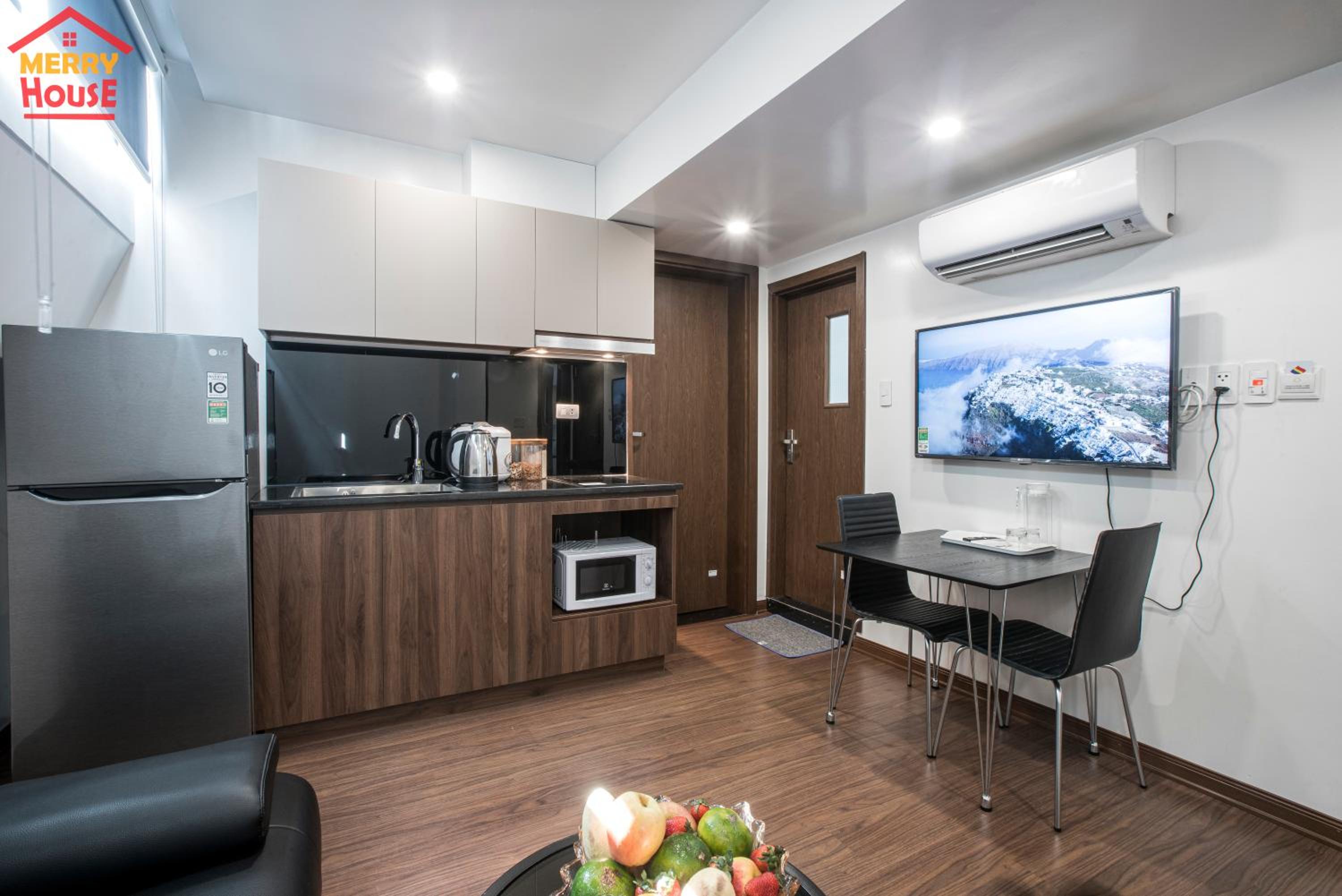 Two-Bedroom Apartment - Photo 24