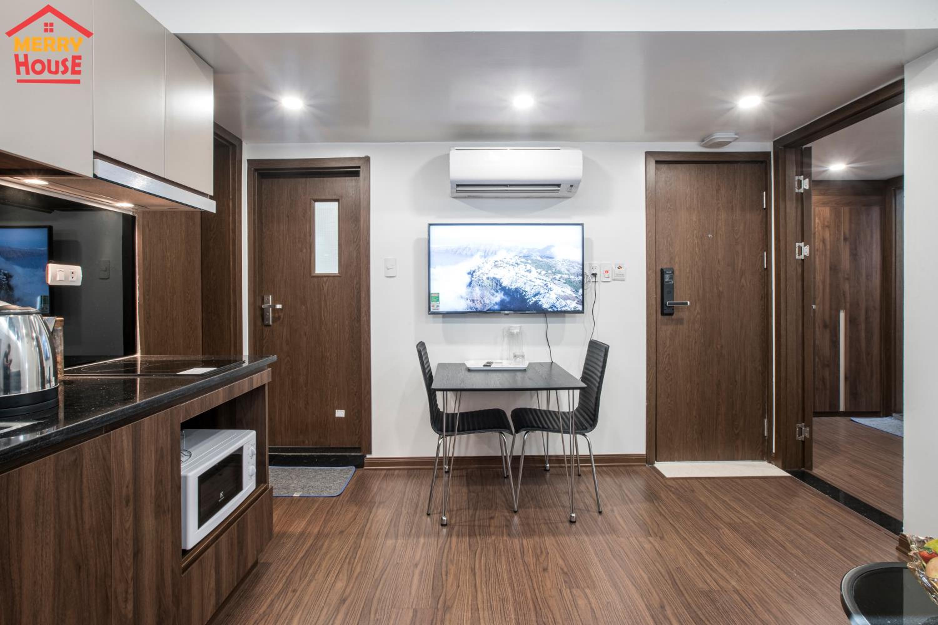 Two-Bedroom Apartment - Photo 25