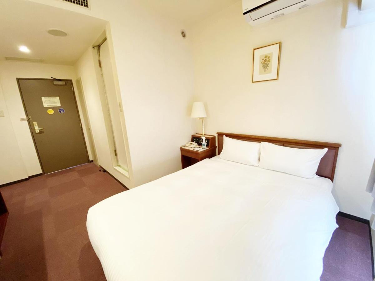Double Room - Non-Smoking  - Photo 2