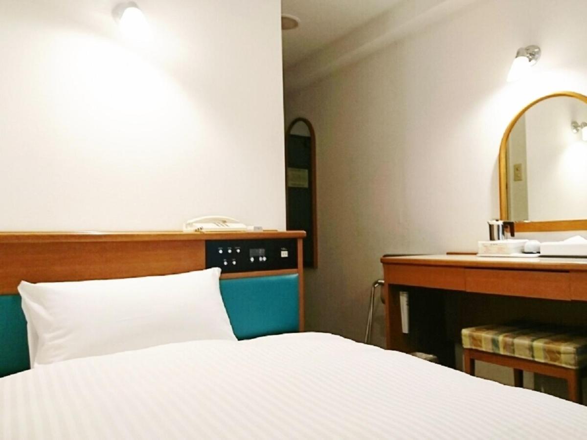 Double Room with Small Double Bed - Non-Smoking - Photo 2