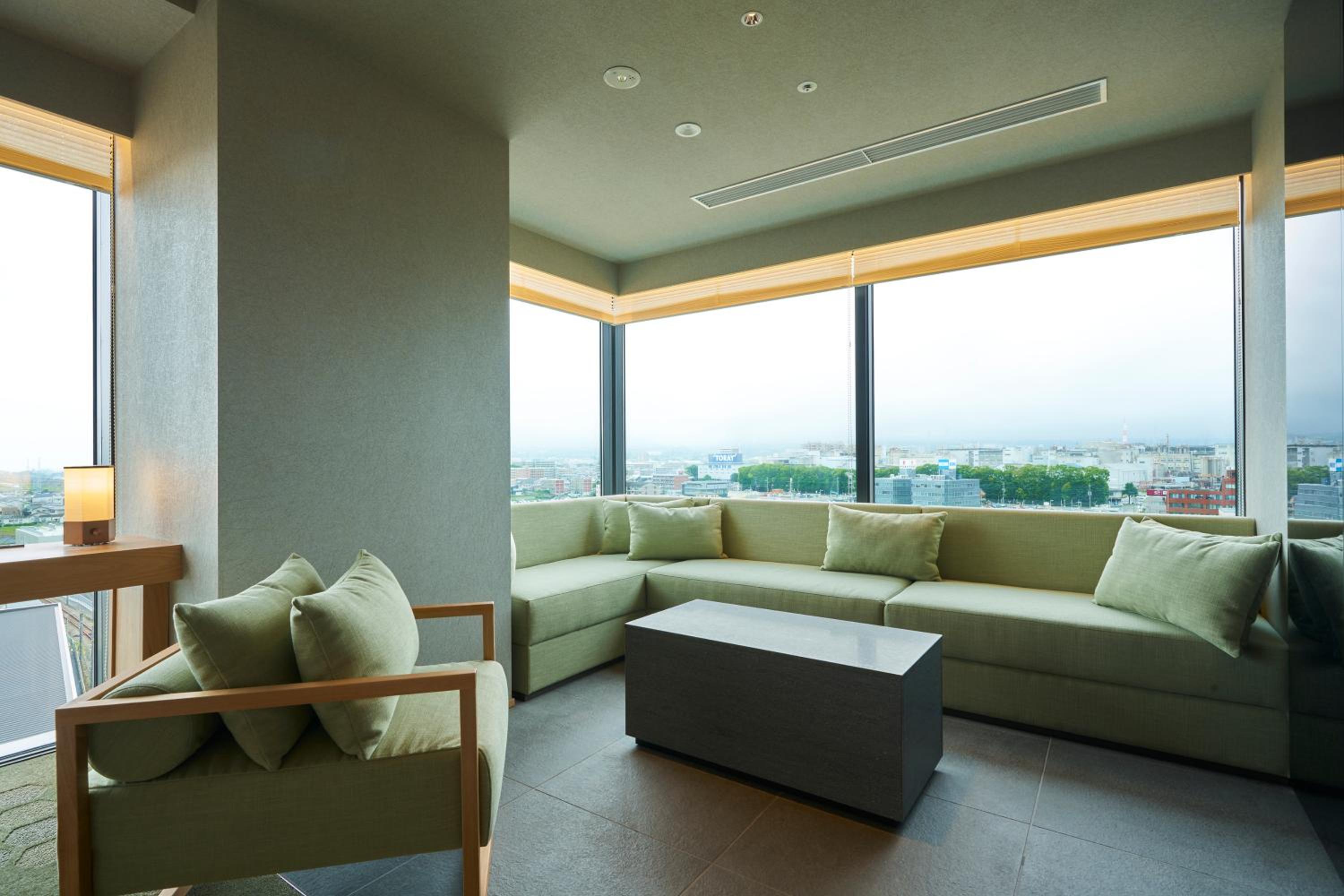 Deluxe Twin Room - Photo 2