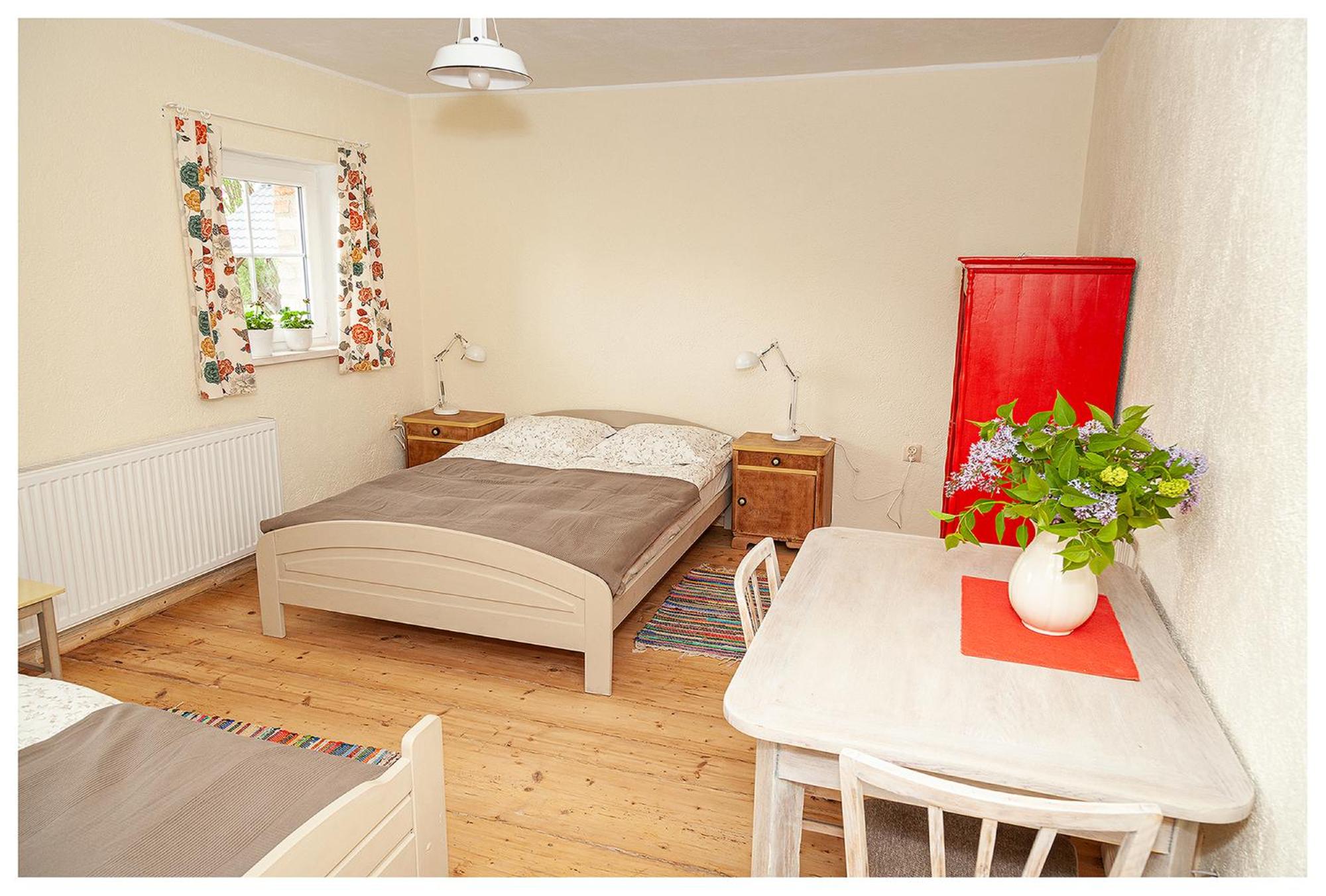 Triple Room with Private Bathroom - Photo 3