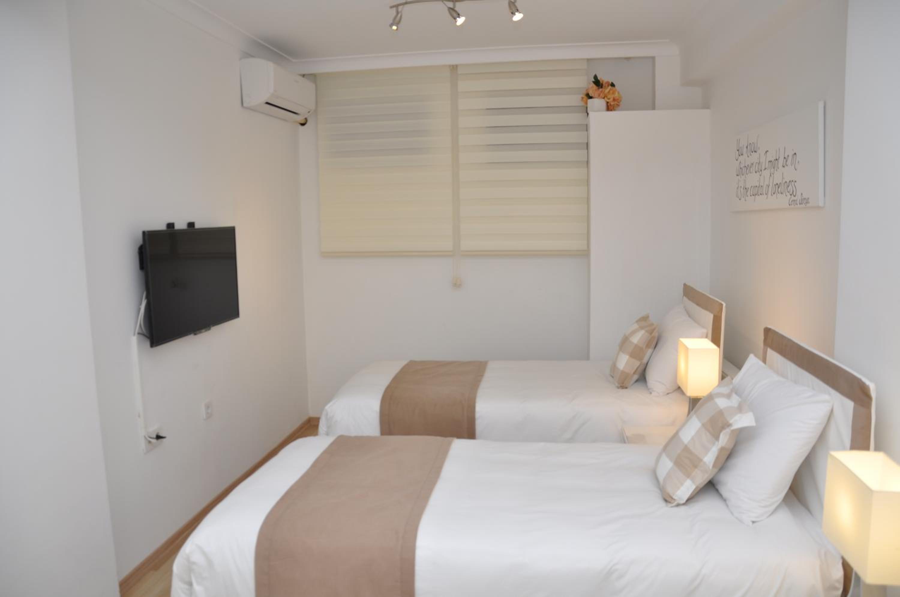 Deluxe Twin Room photo 1