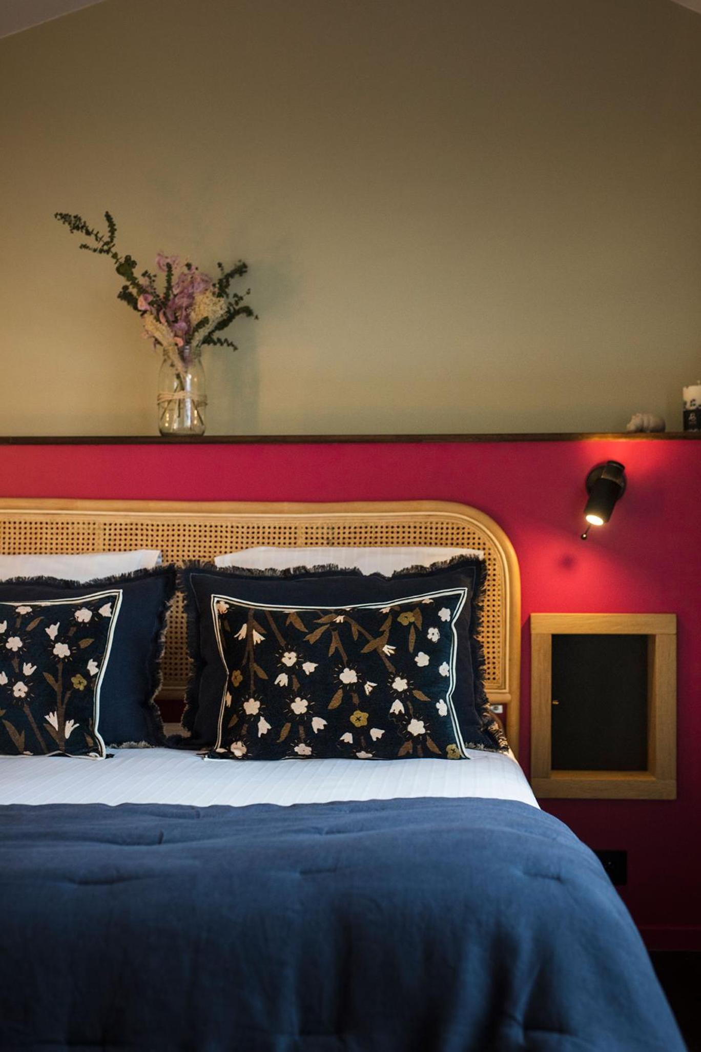 Large Double Room with Terrace - Photo 4
