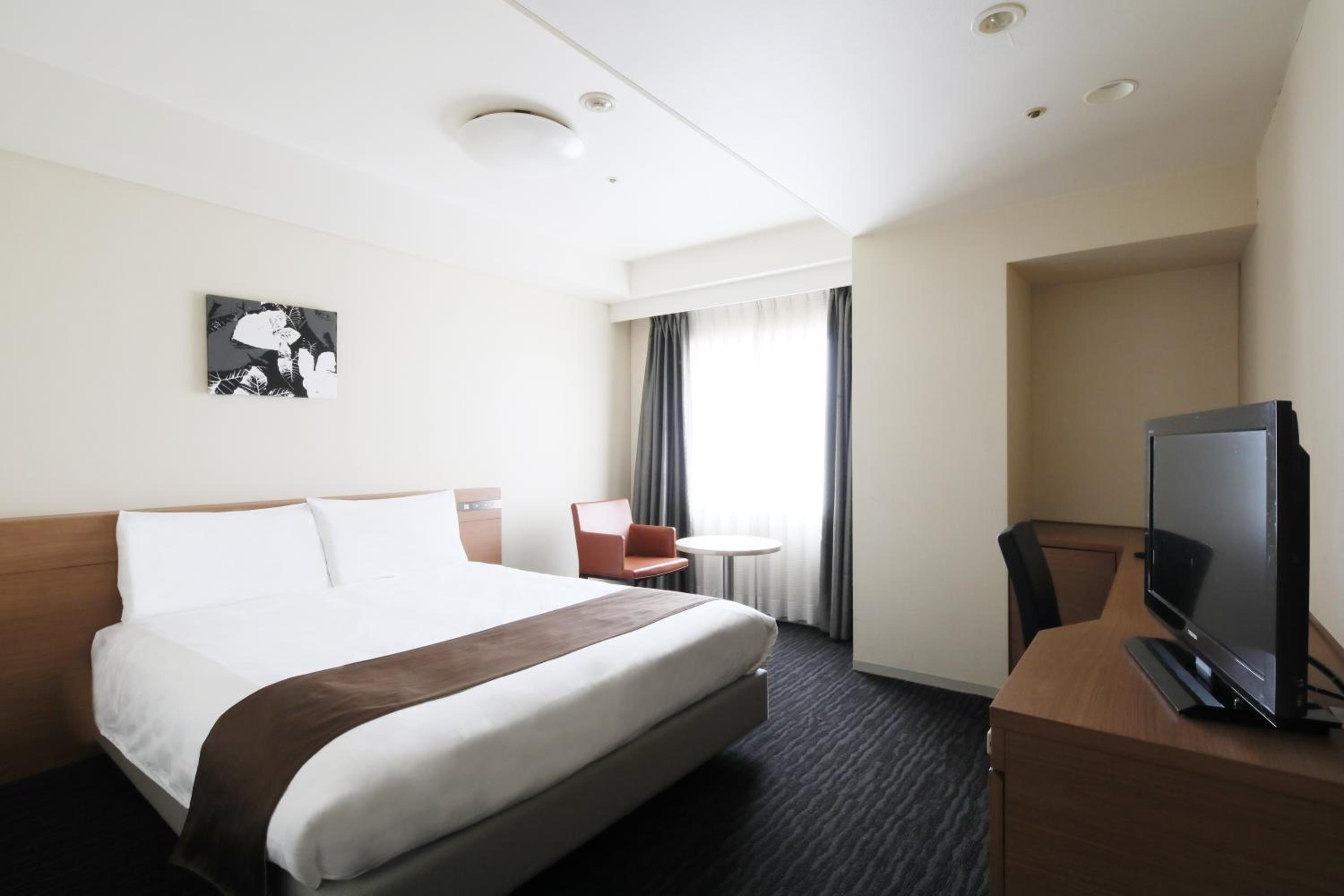  Double Room - Non-Smoking - Photo 16