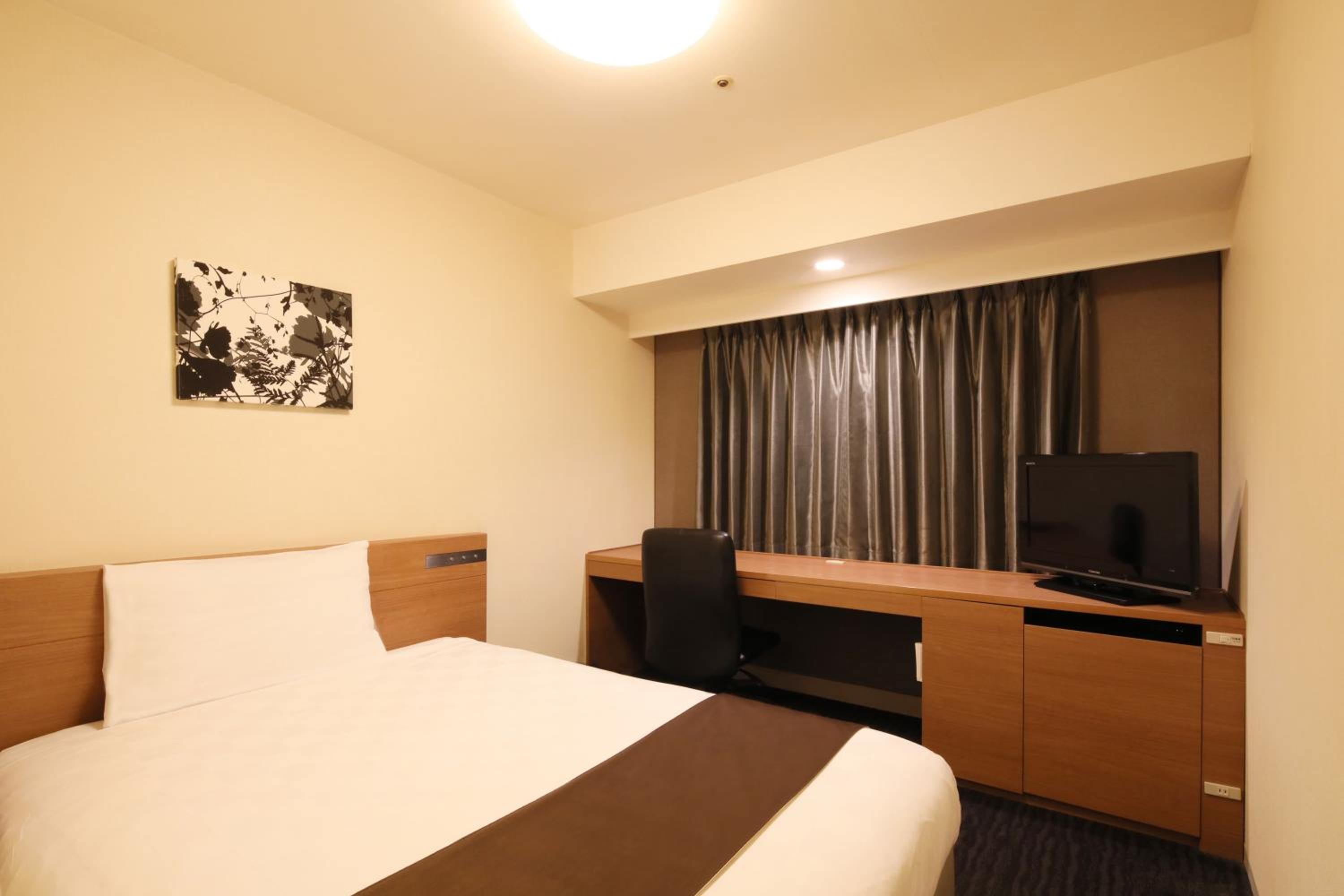Single Room - Non-Smoking - Photo 15
