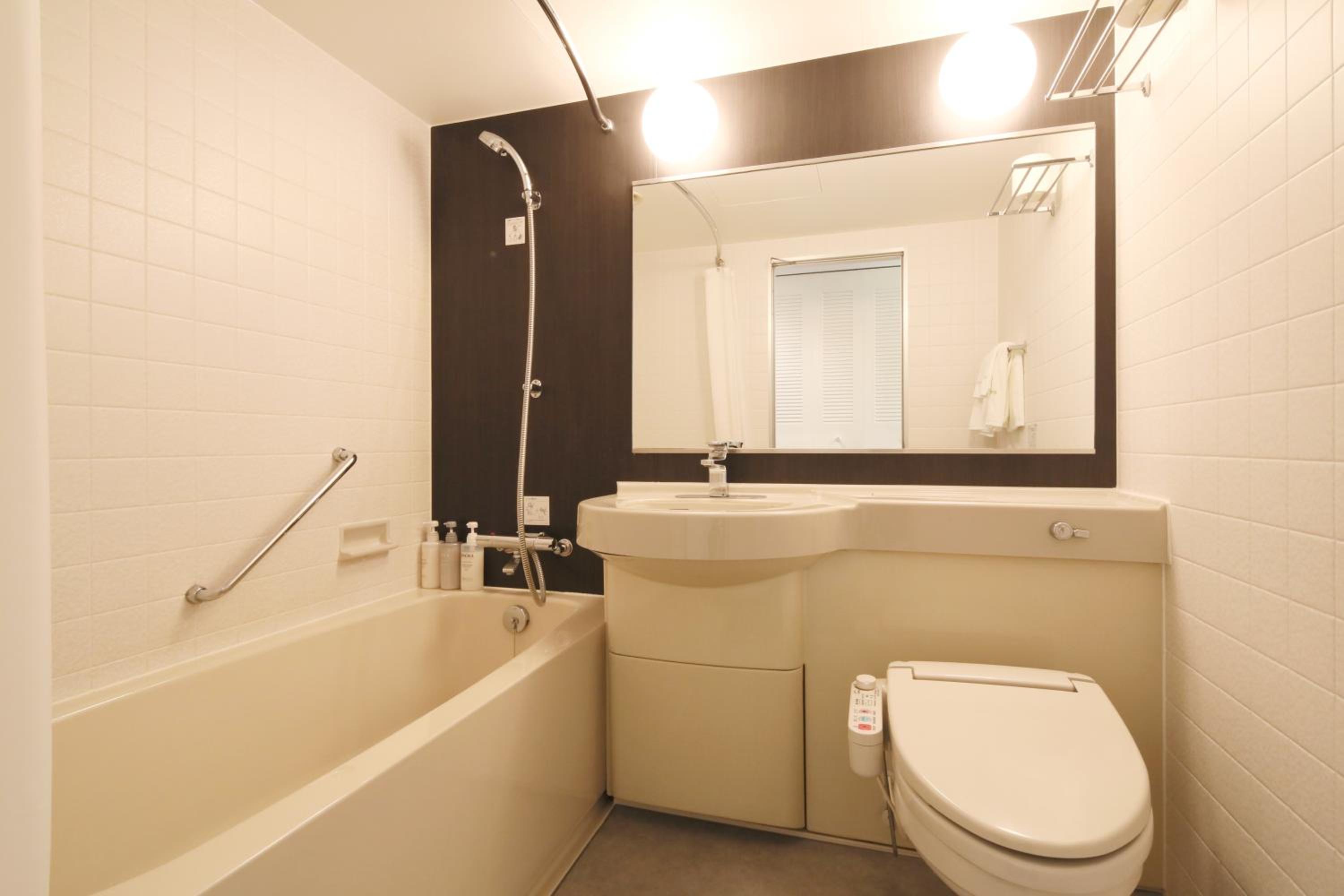 Single Room - Non-Smoking - Photo 13