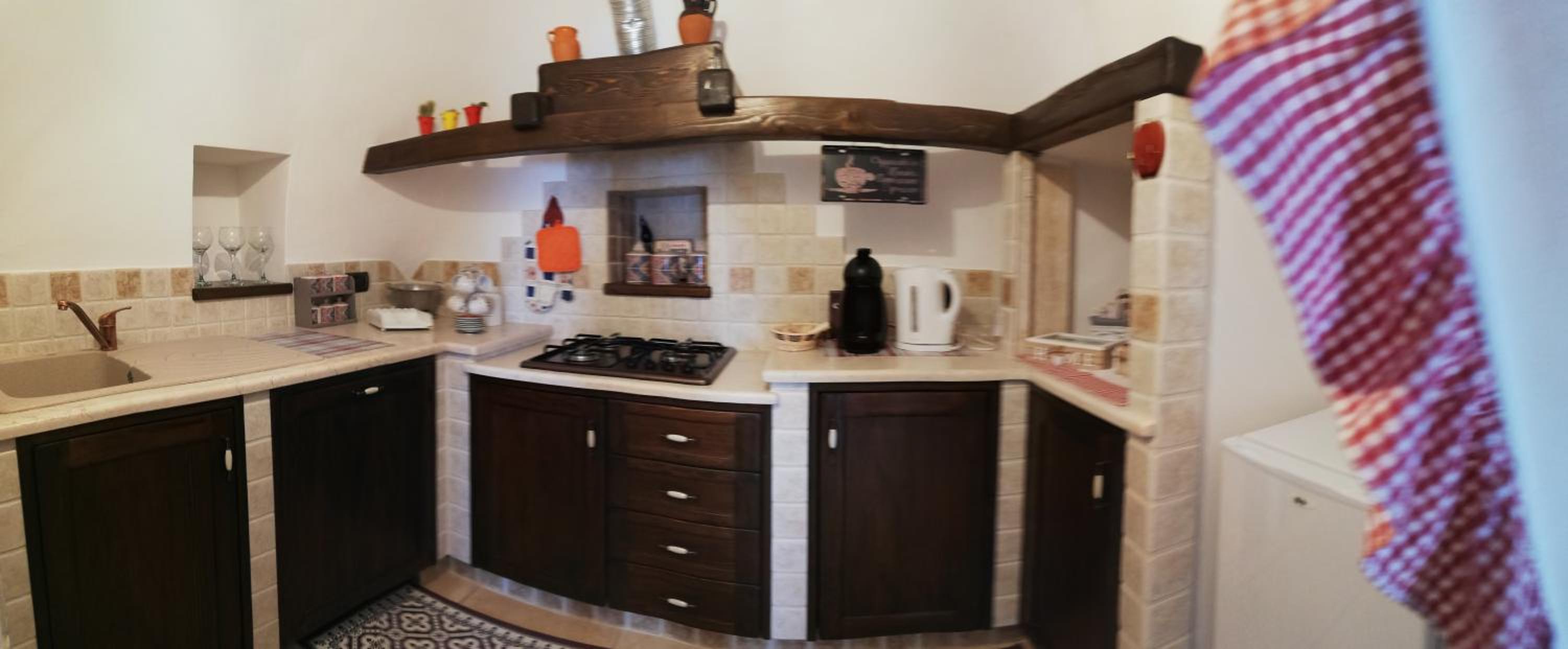 One-Bedroom House - Photo 35