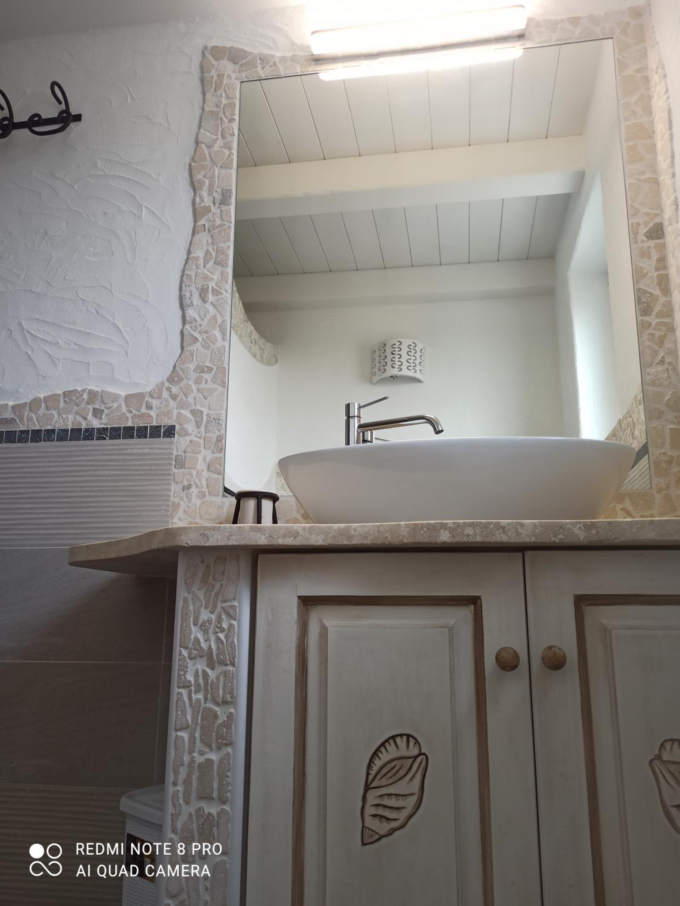 Double Room with Private Bathroom - Photo 11