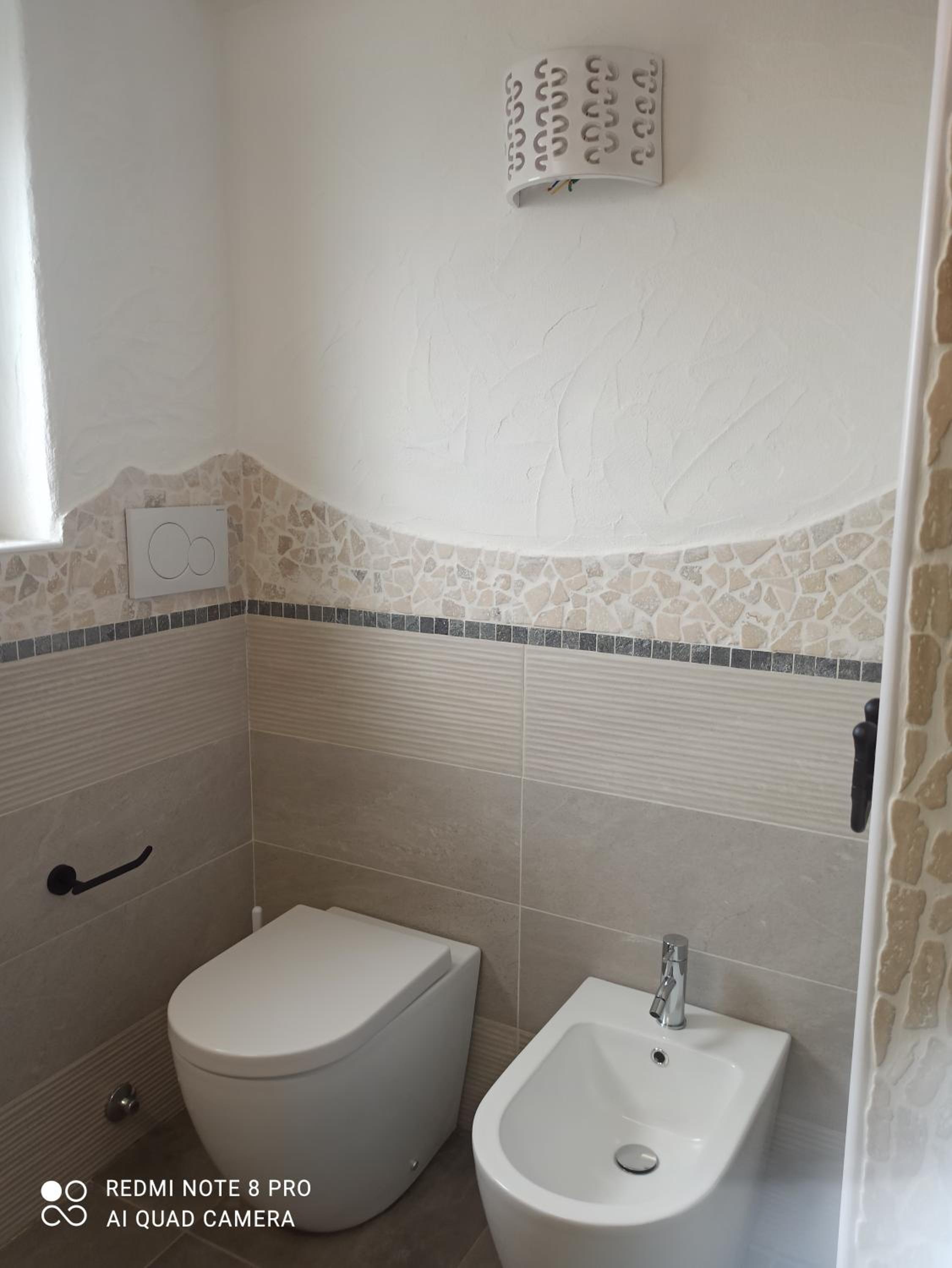 Double Room with Private Bathroom - Photo 12