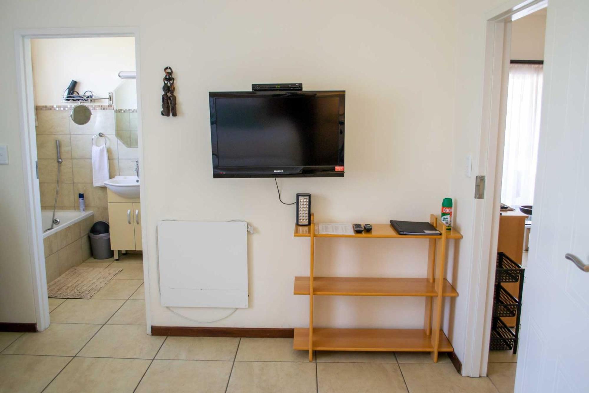 Apartment photo 3