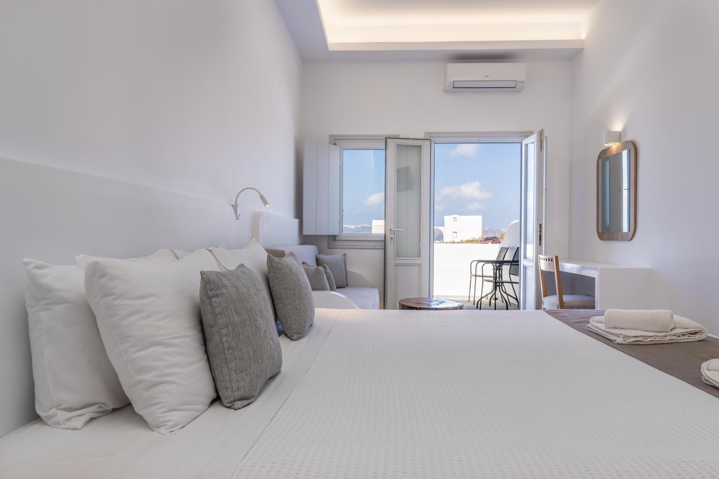 Premium Suite with Hot Tub & Sea View photo 1