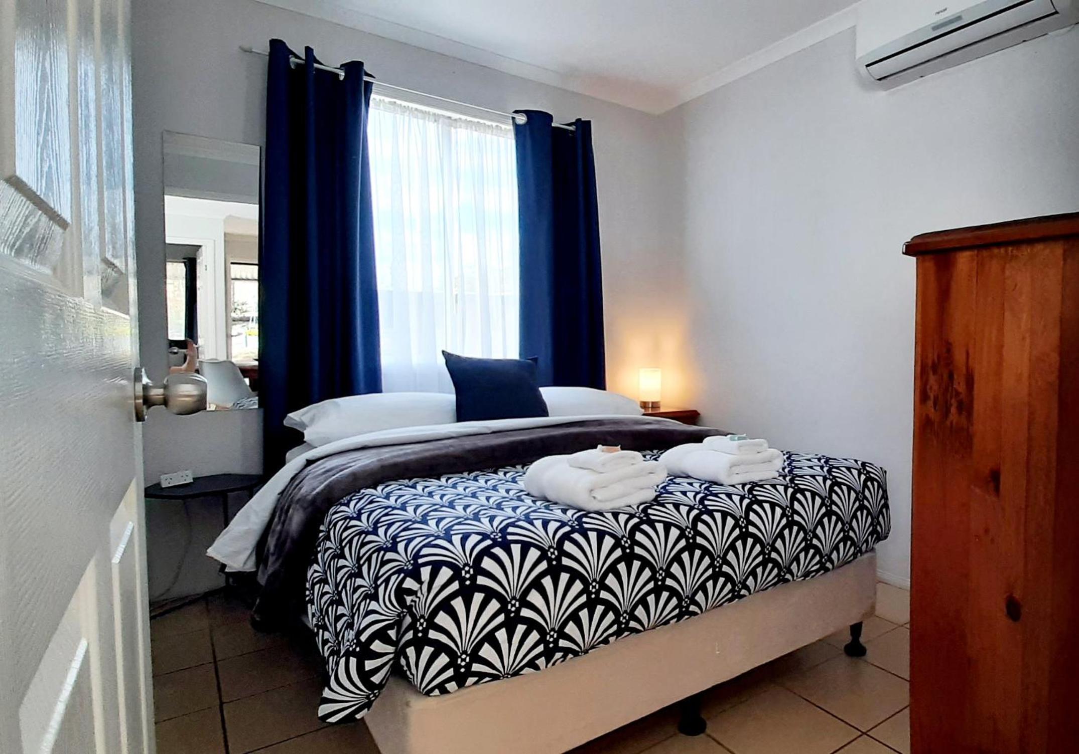 Two-Bedroom Villa - Photo 5