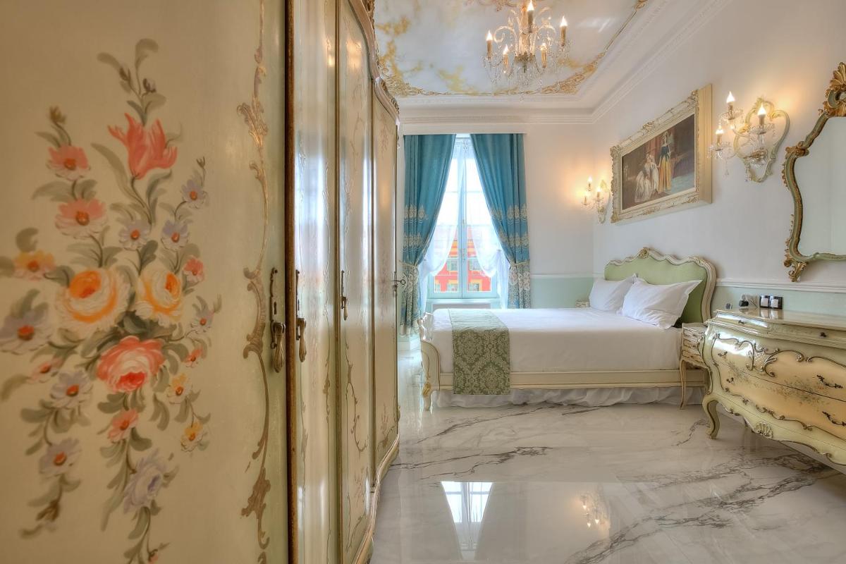Superior Suite