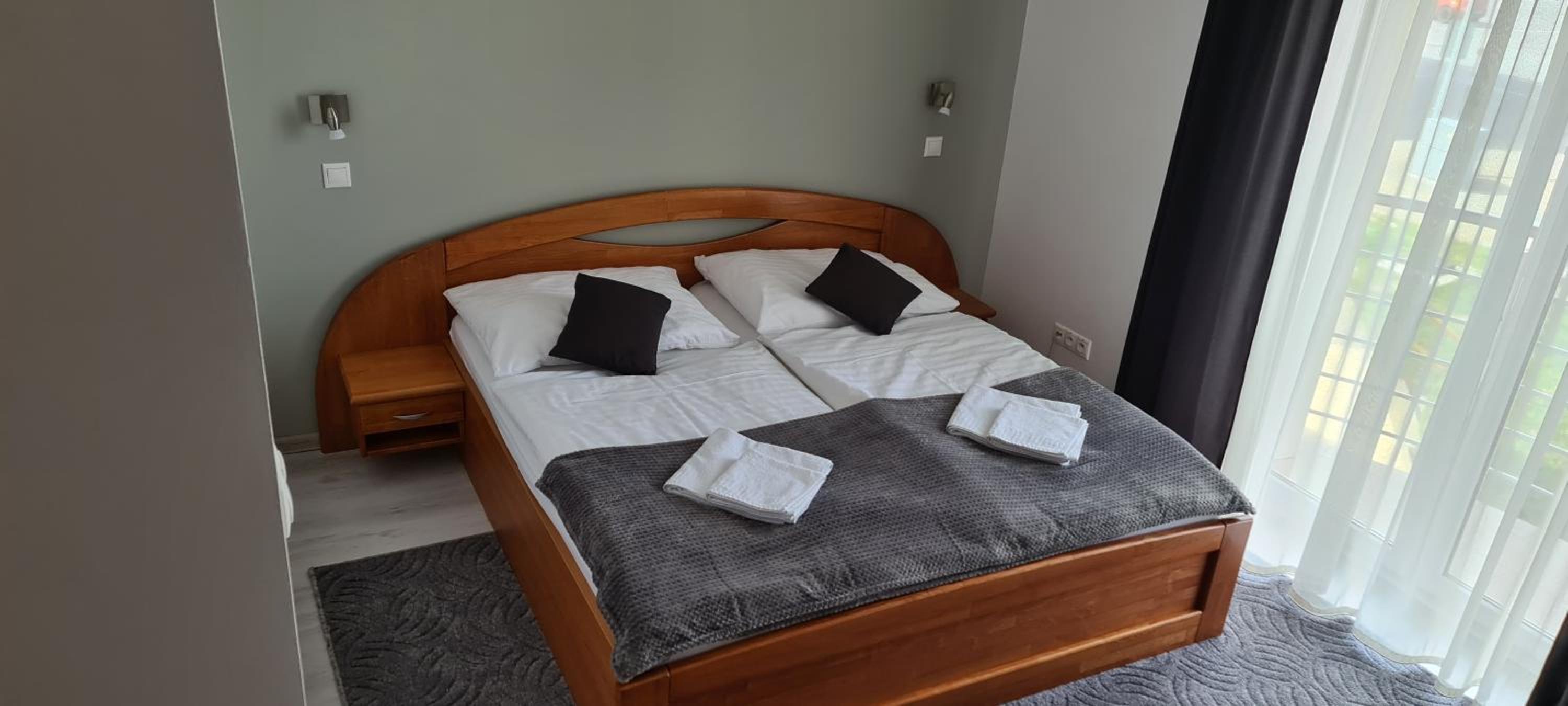 Double Room - Photo 1