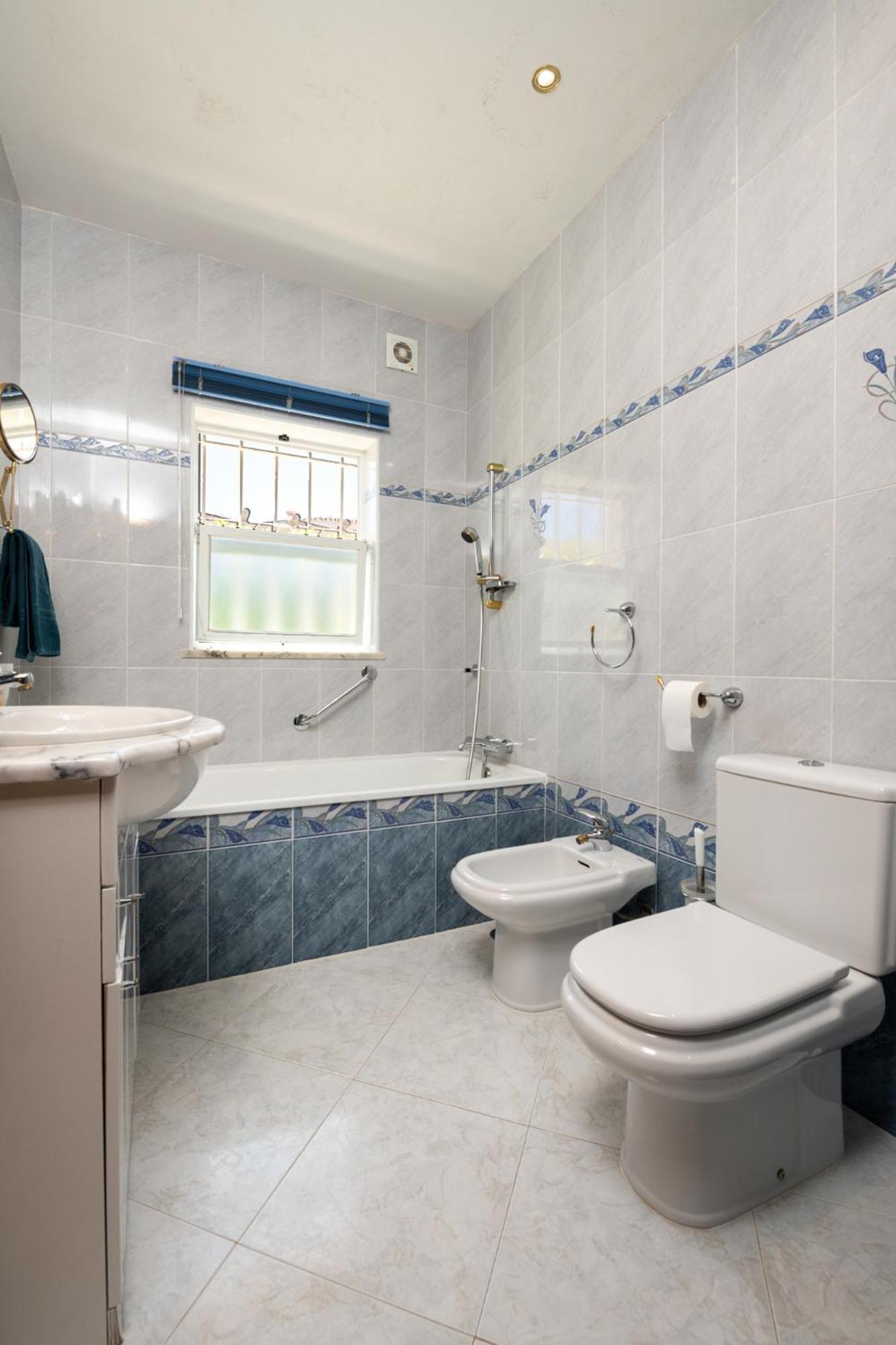 Three-Bedroom Villa photo 2