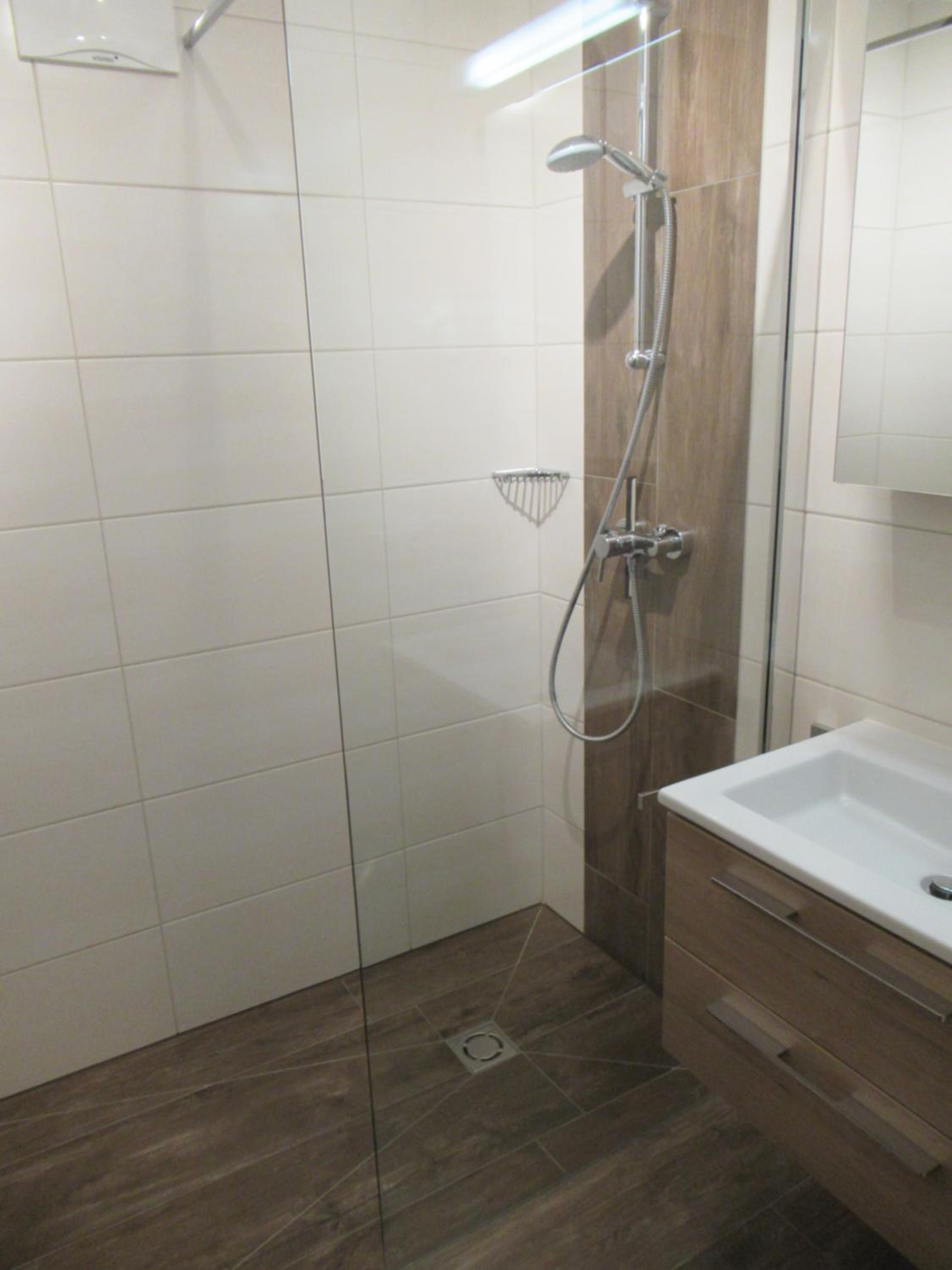 Quadruple Room - Photo 3
