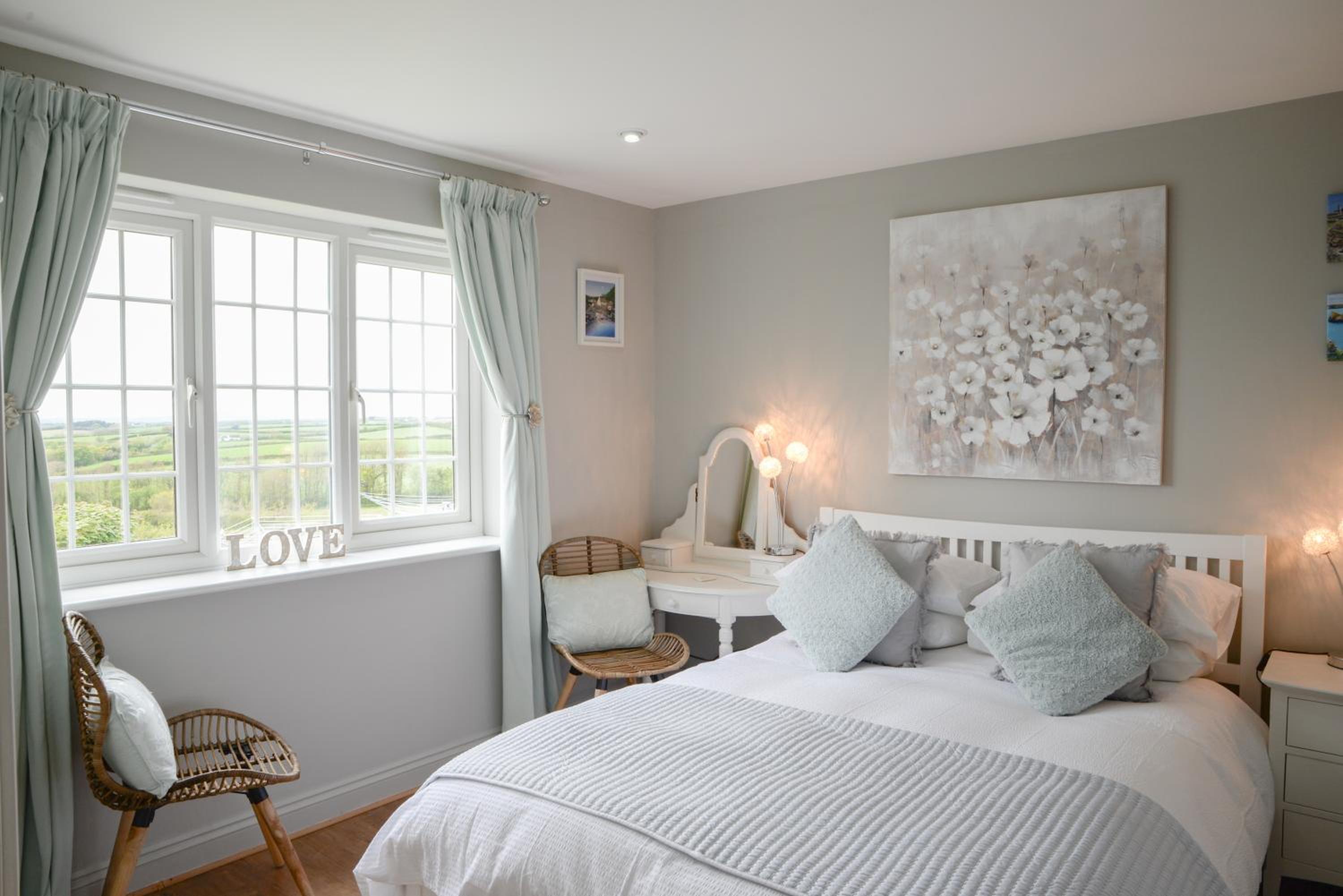 Standard King Room photo 2