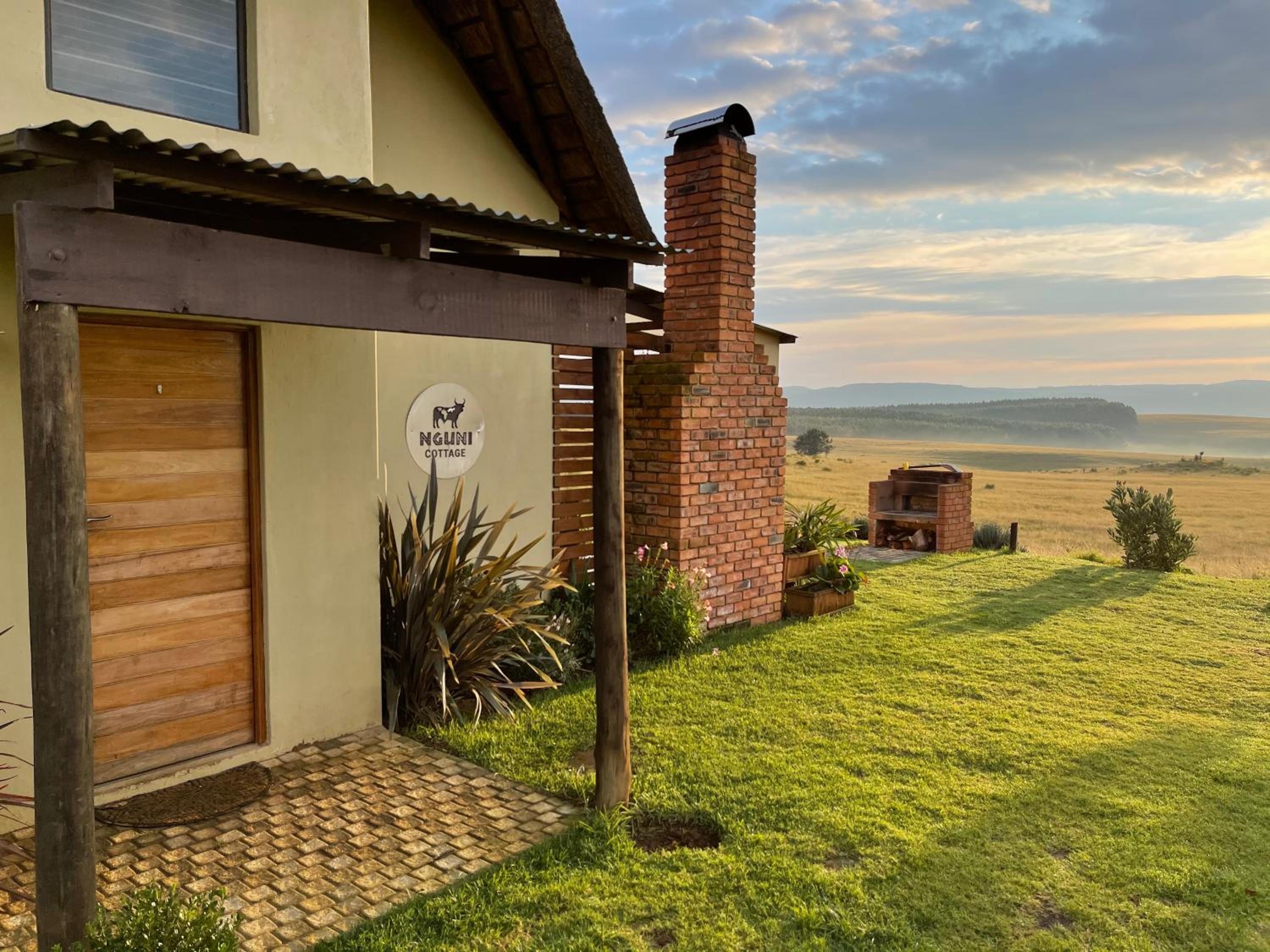 Three-Bedroom House - Photo 41